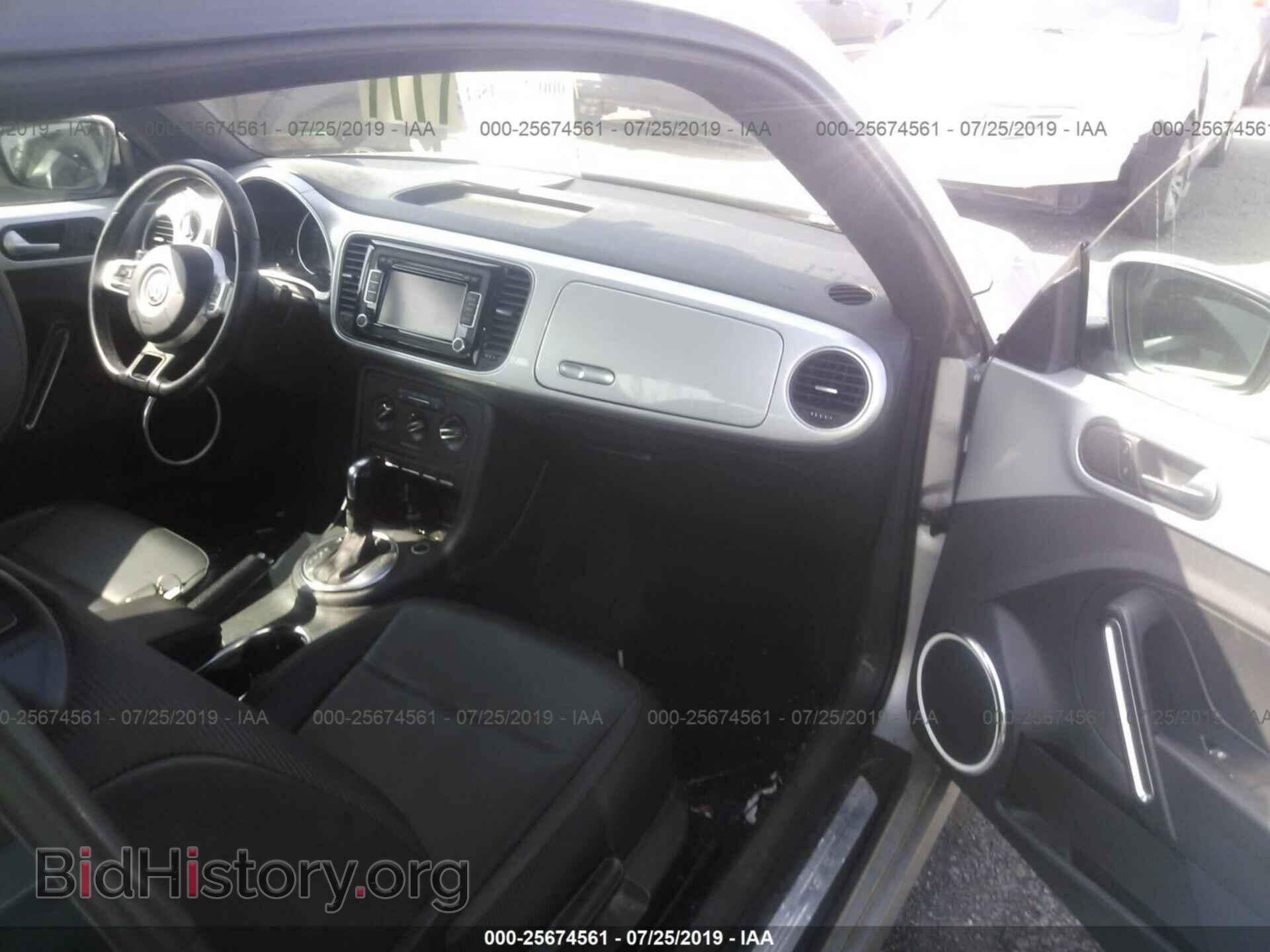 2012 VOLKSWAGEN BEETLE - VIN: 3VWJP7AT2CM636855 - Фото 5