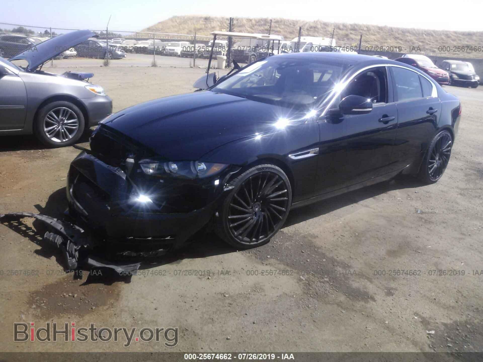 2017 JAGUAR XE - VIN: SAJAR4BG8HA976742 - Фото 2
