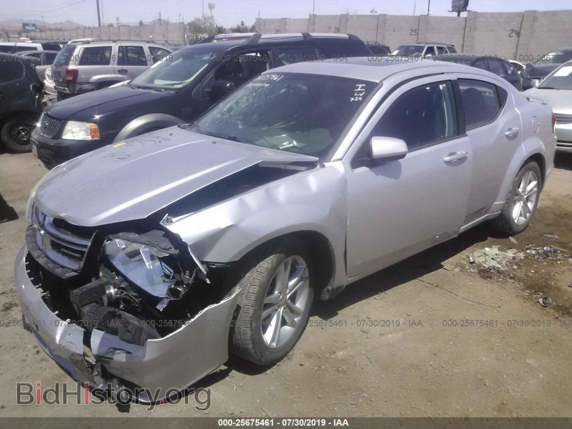 2011 DODGE AVENGER - VIN: 1B3BD1FG5BN573667 - Фото 2