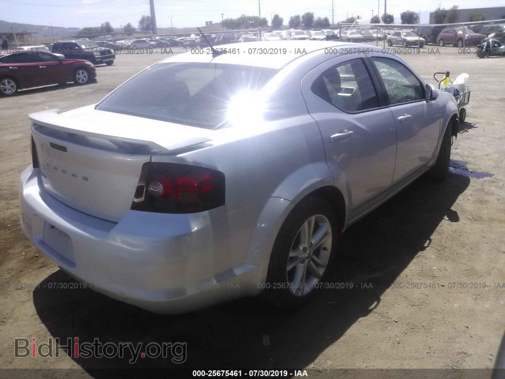 2011 DODGE AVENGER - VIN: 1B3BD1FG5BN573667 - Фото 4