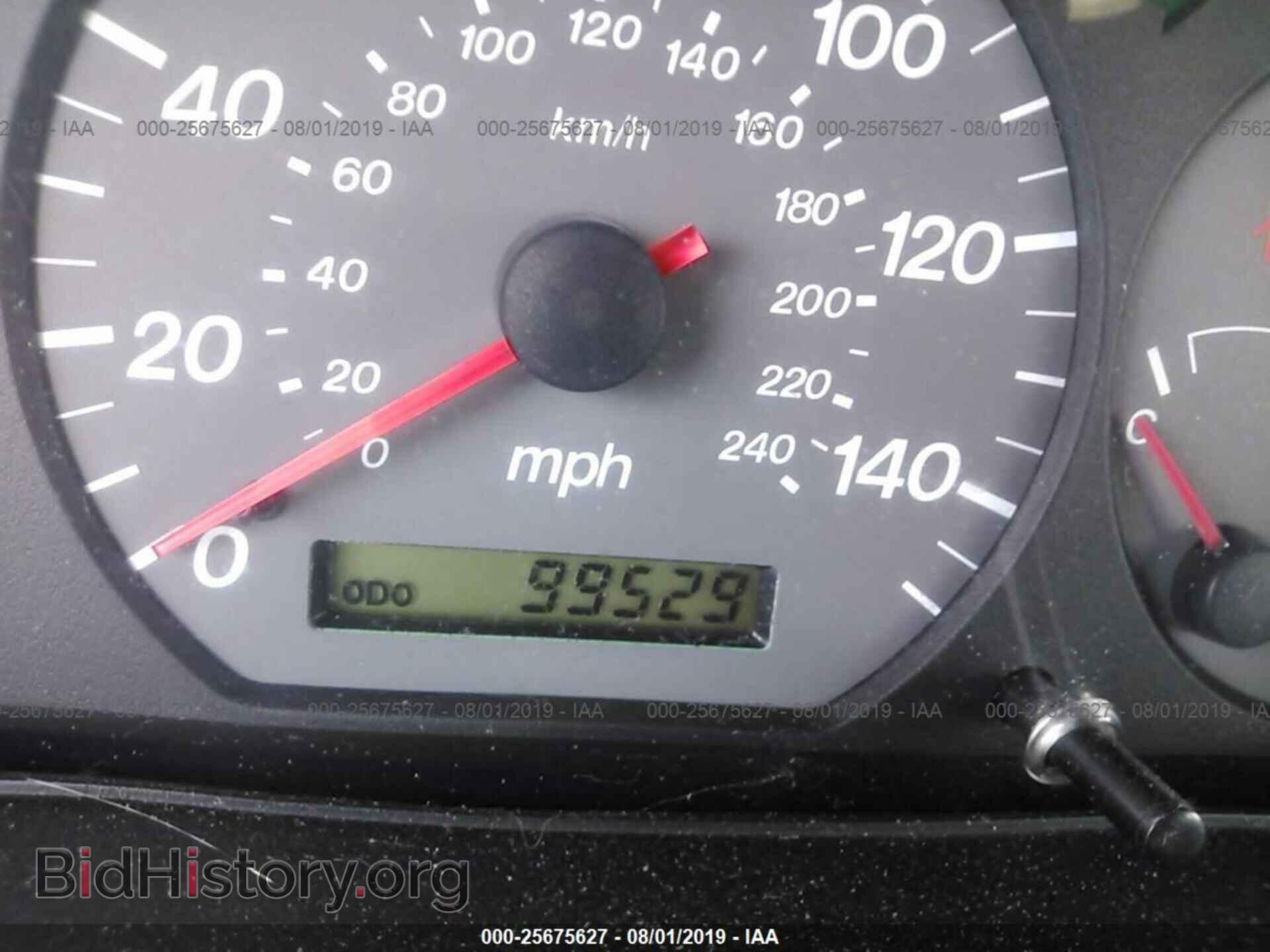 2000 MAZDA 626 - VIN: 1YVGF22C8Y5171121 - Фото 7