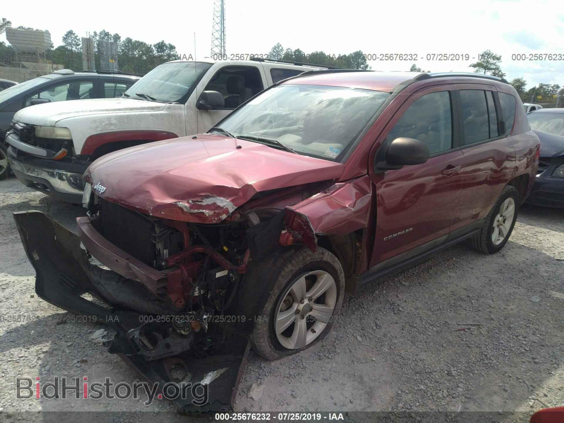 2011 JEEP COMPASS - VIN: 1J4NT1FA9BD139164 - Photo 2