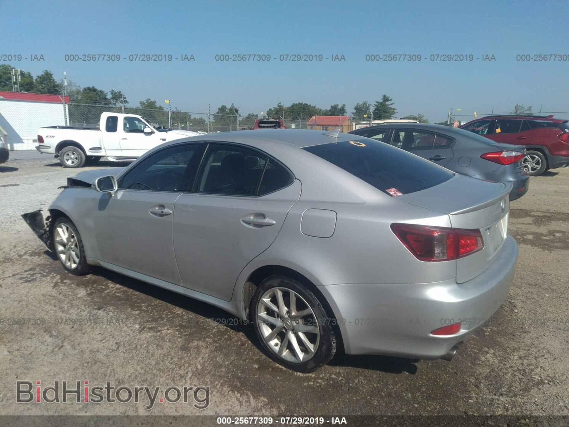 2011 LEXUS IS - VIN: JTHCF5C22B5047332 - Фото 3