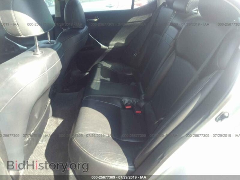 2011 Lexus IS (VIN JTHCF5C22B5047332) — фото 8 из 10