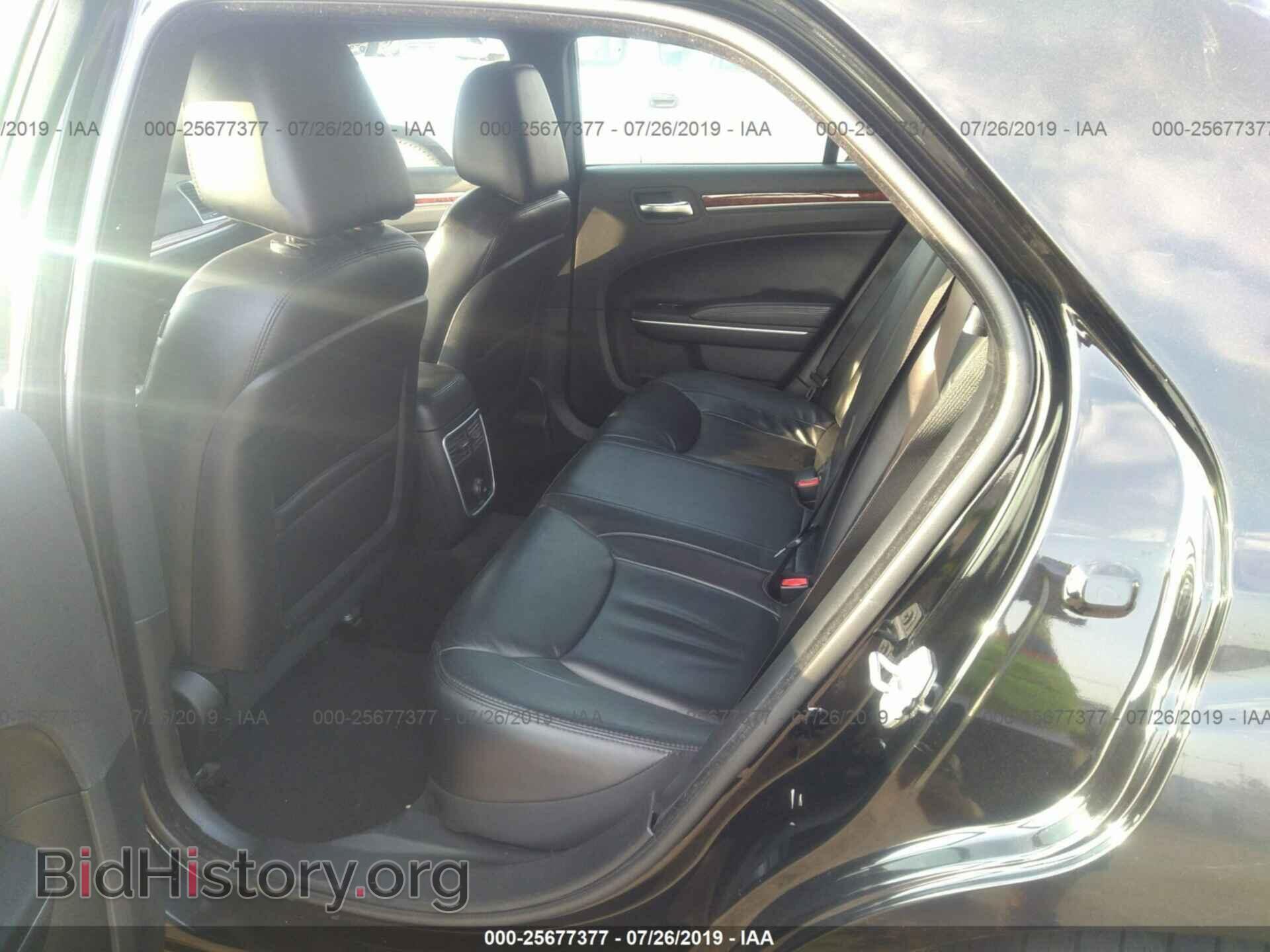 2014 CHRYSLER 300 - VIN: 2C3CCAAG5EH346140 - Фото 8