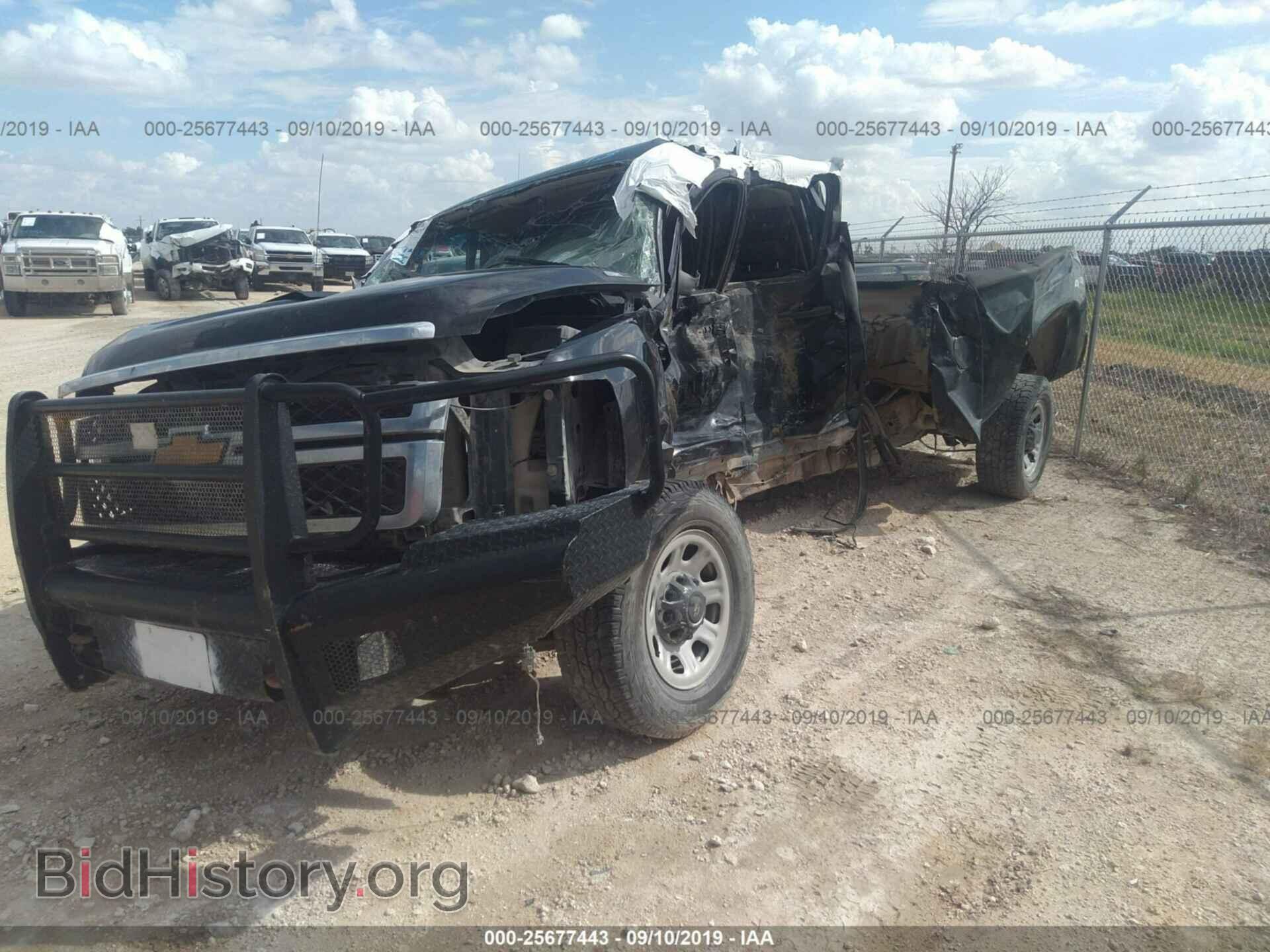 2013 CHEVROLET SILVERADO - VIN: 1GC1KVC85DF110431 - Фото 2
