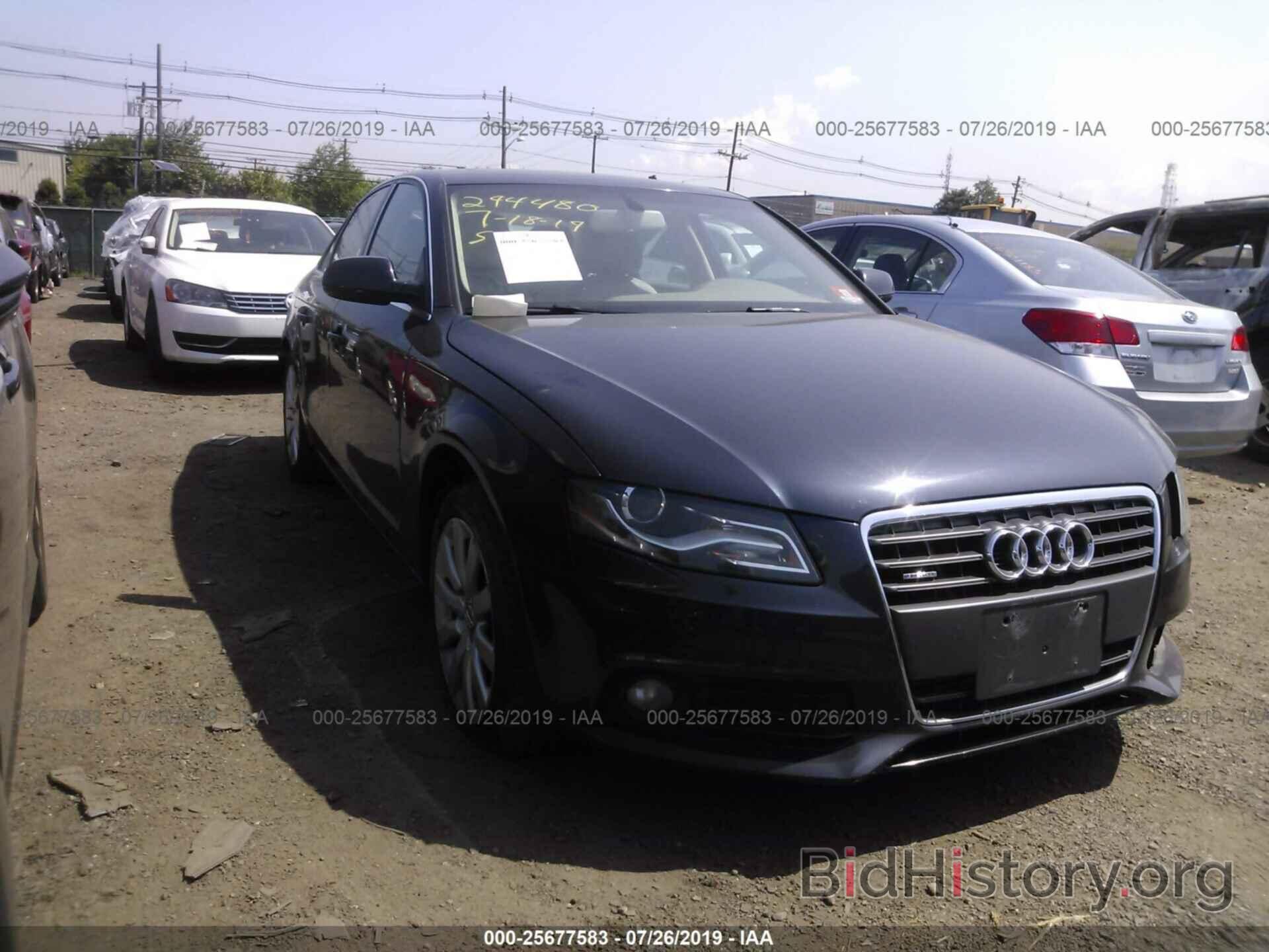 Photo WAUBFAFL1CN007400 - AUDI A4 2012