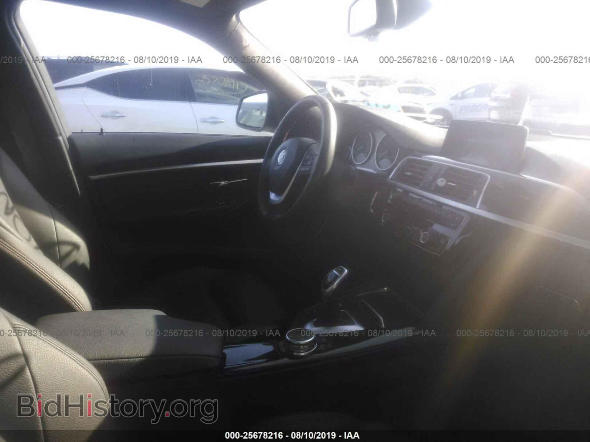 2017 BMW 330 - VIN: WBA8D9C58HA003735 - Фото 5