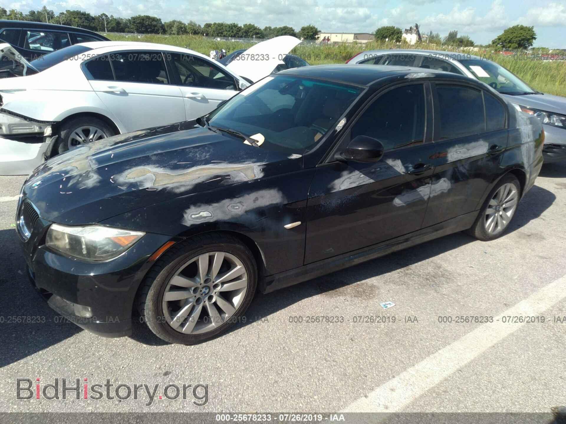 2011 BMW 328 - VIN: WBAPH7C54BE675442 - Фото 2