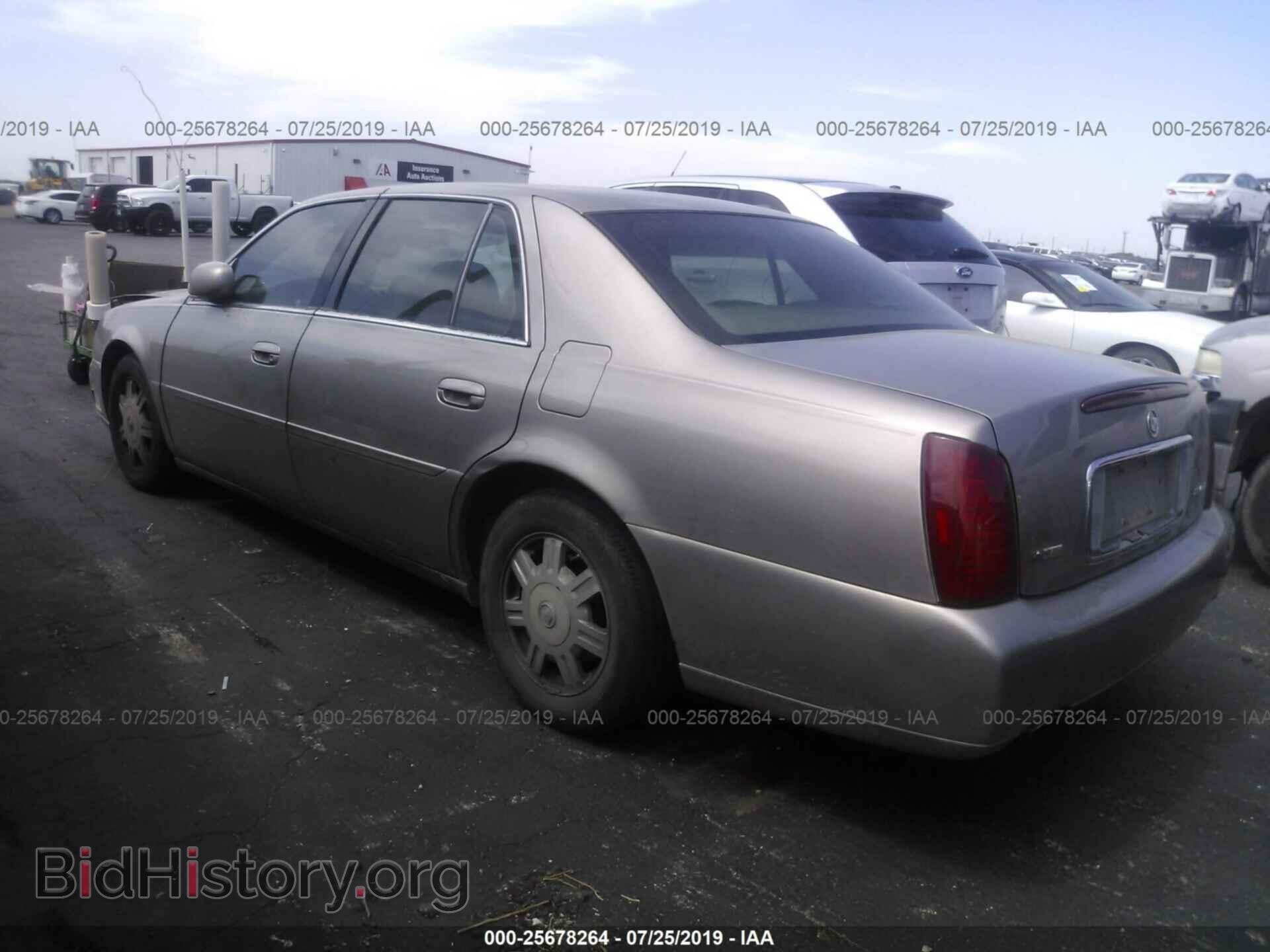 2004 CADILLAC DEVILLE - VIN: 1G6KD54Y44U211343 - Photo 3