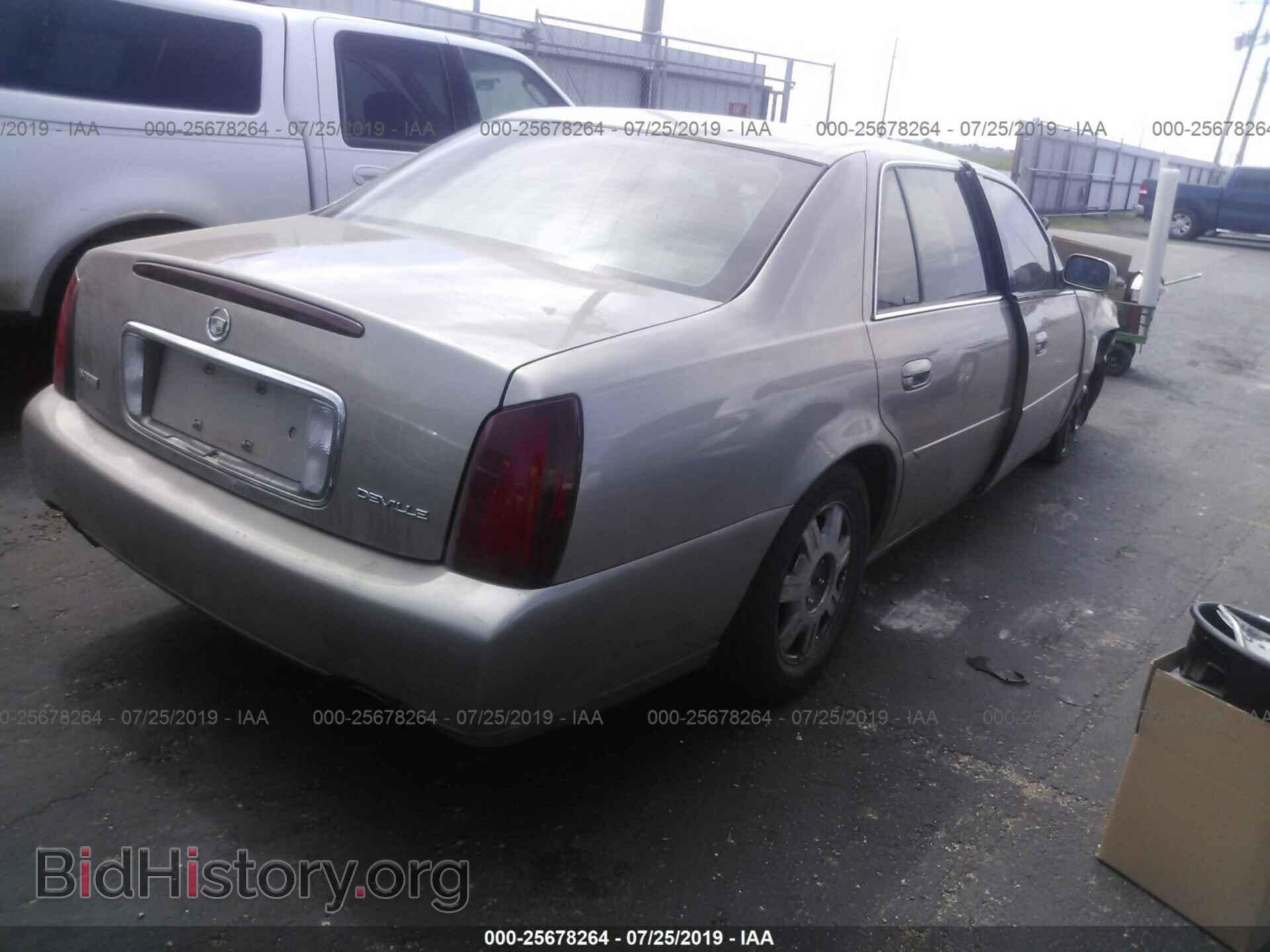 2004 CADILLAC DEVILLE - VIN: 1G6KD54Y44U211343 - Photo 4
