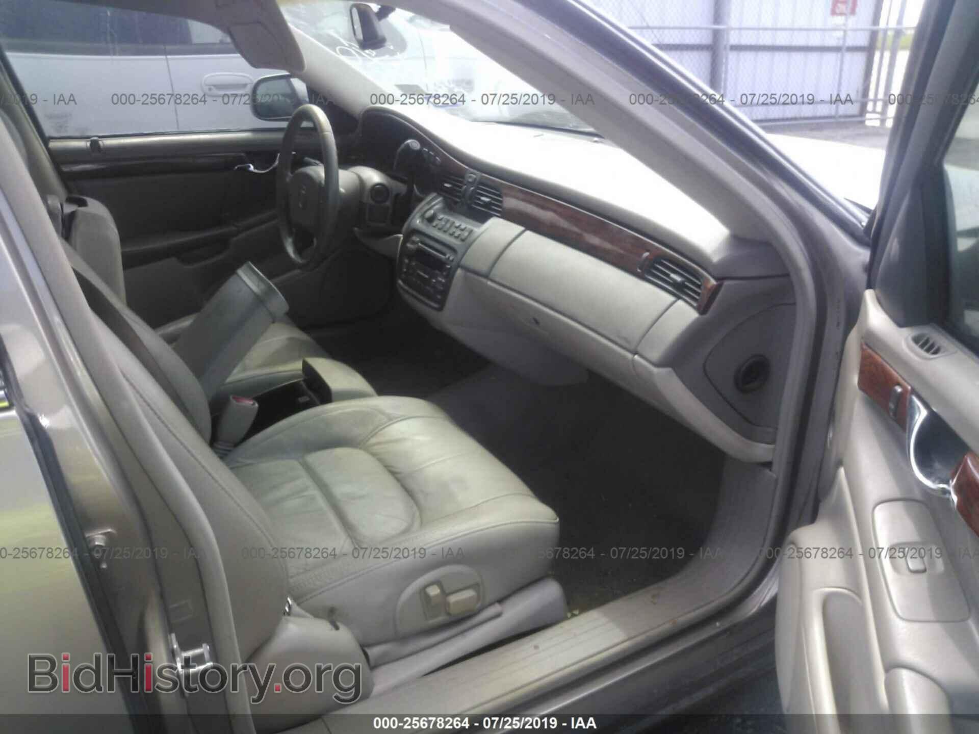 2004 CADILLAC DEVILLE - VIN: 1G6KD54Y44U211343 - Photo 5