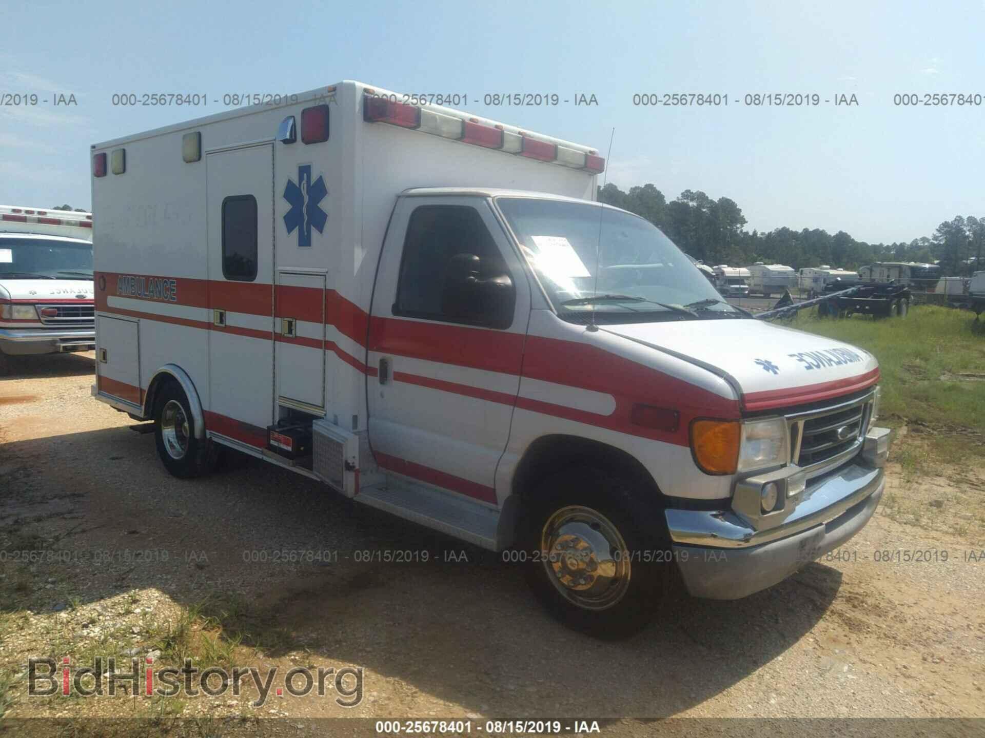 Photo 1FDWE35P44HA47568 - FORD ECONOLINE 2004