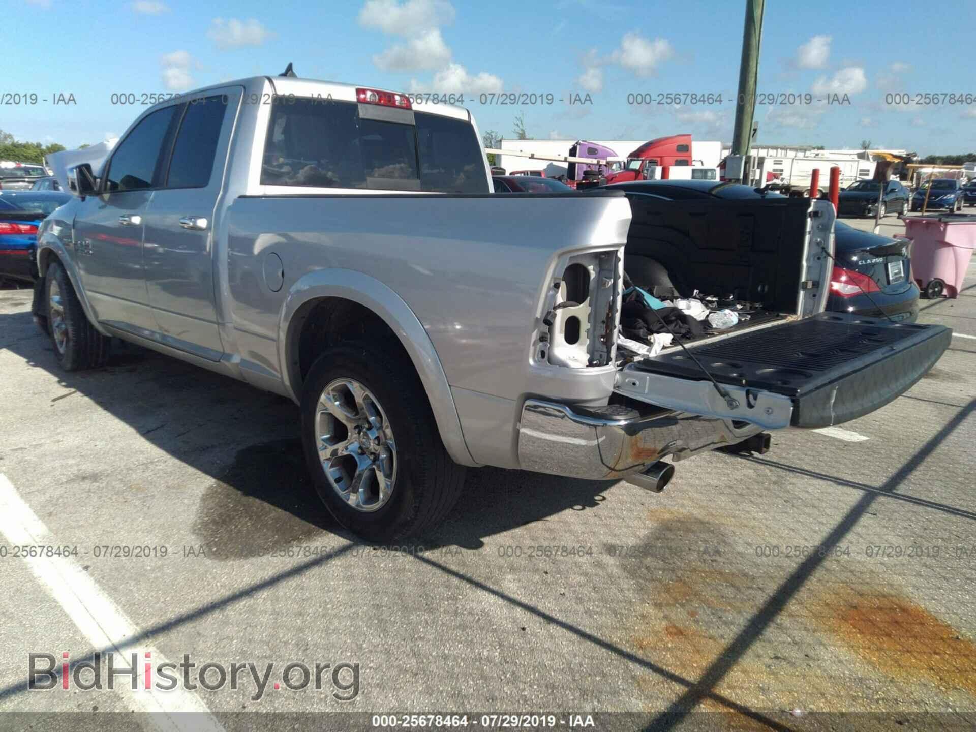2017 RAM 1500 - VIN: 1C6RR6JT6HS582363 - Фото 3