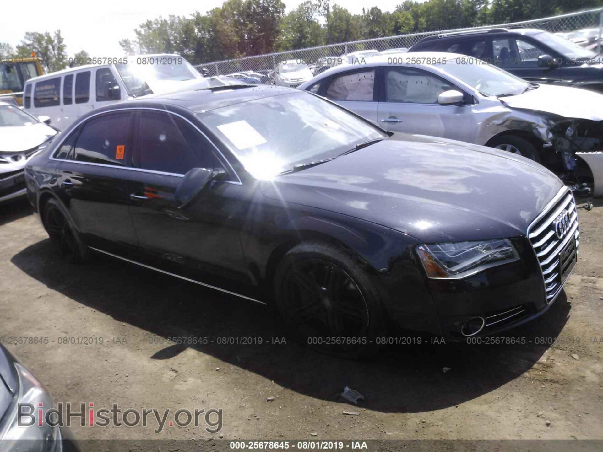 Photo WAUR2AFD1DN017607 - AUDI A8 2013