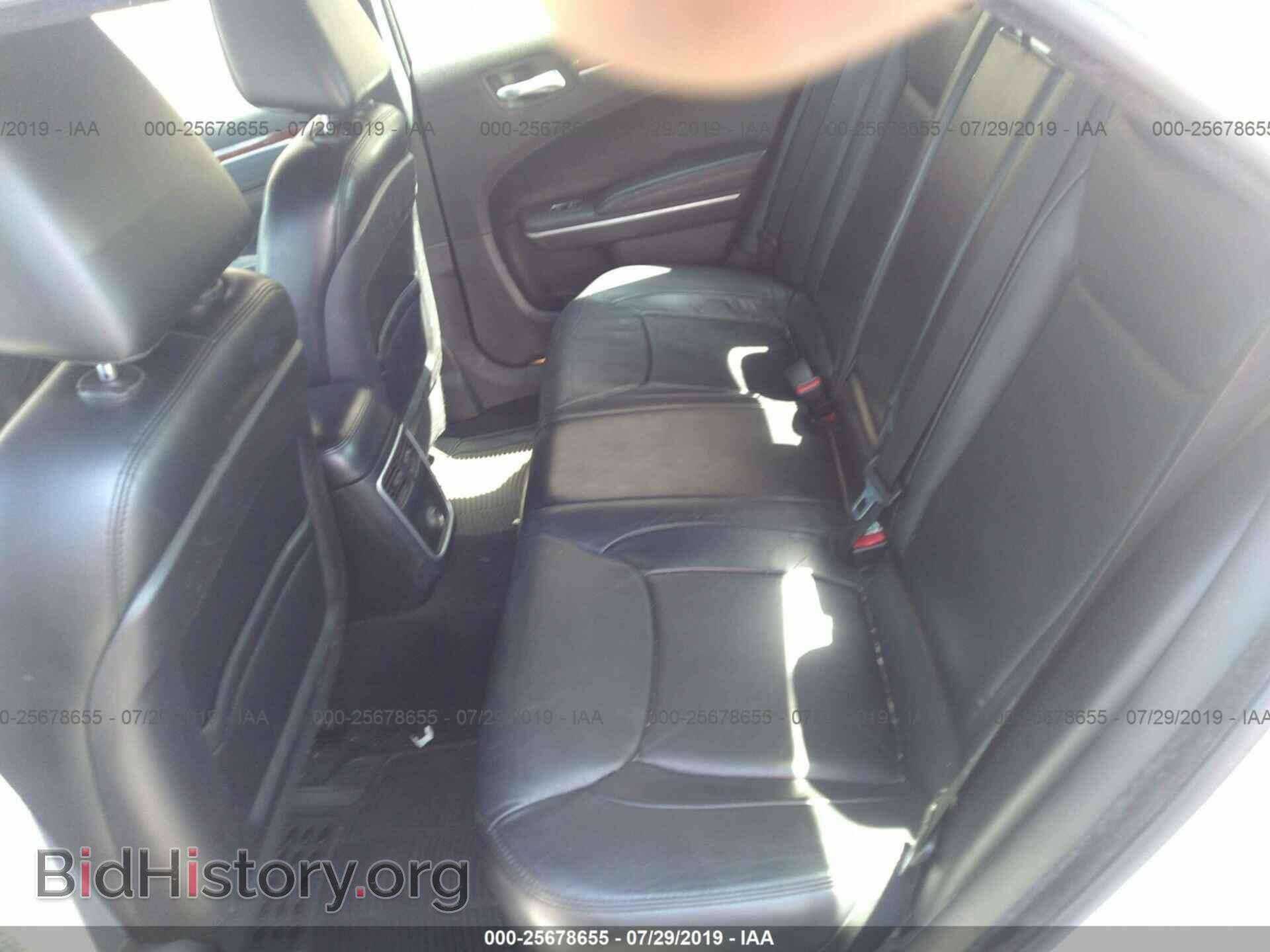 2013 CHRYSLER 300 - VIN: 2C3CCAAG3DH508247 - Фото 8