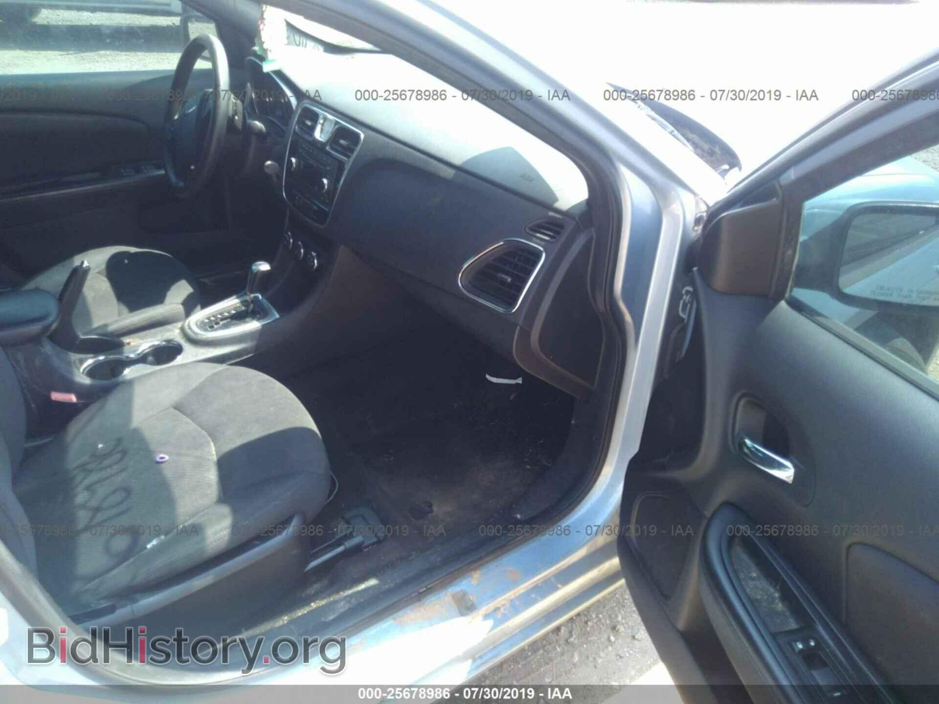 2012 CHRYSLER 200 - VIN: 1C3CCBAB2CN289538 - Photo 5