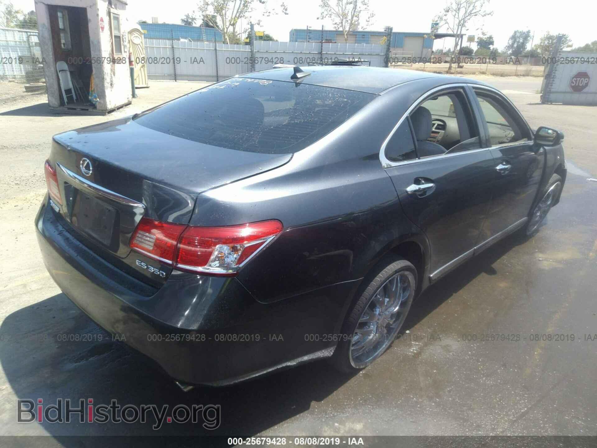 2011 LEXUS ES - VIN: JTHBK1EGXB2445950 - Фото 4