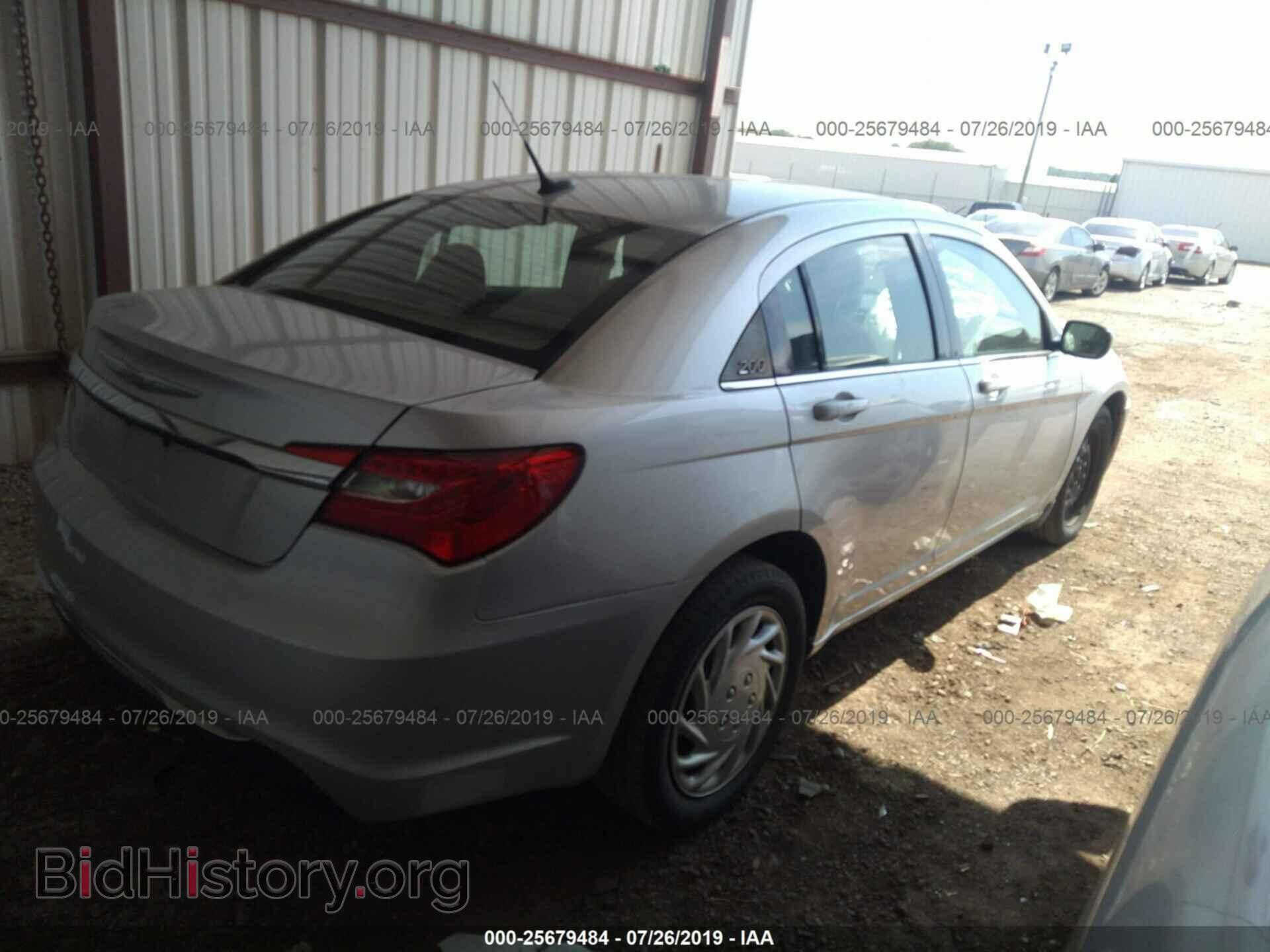 2011 CHRYSLER 200 - VIN: 1C3BC4FGXBN532412 - Фото 4