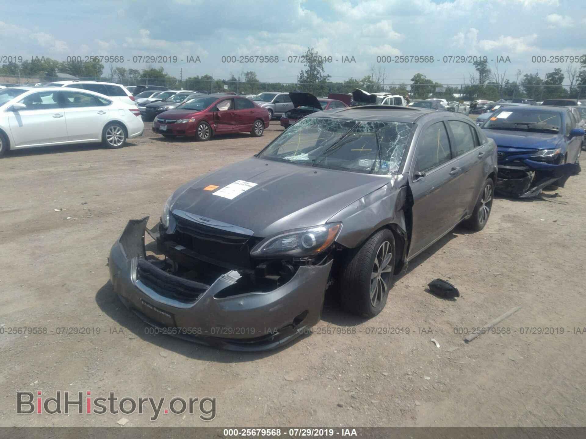2012 CHRYSLER 200 - VIN: 1C3CCBBG2CN300838 - Фото 2