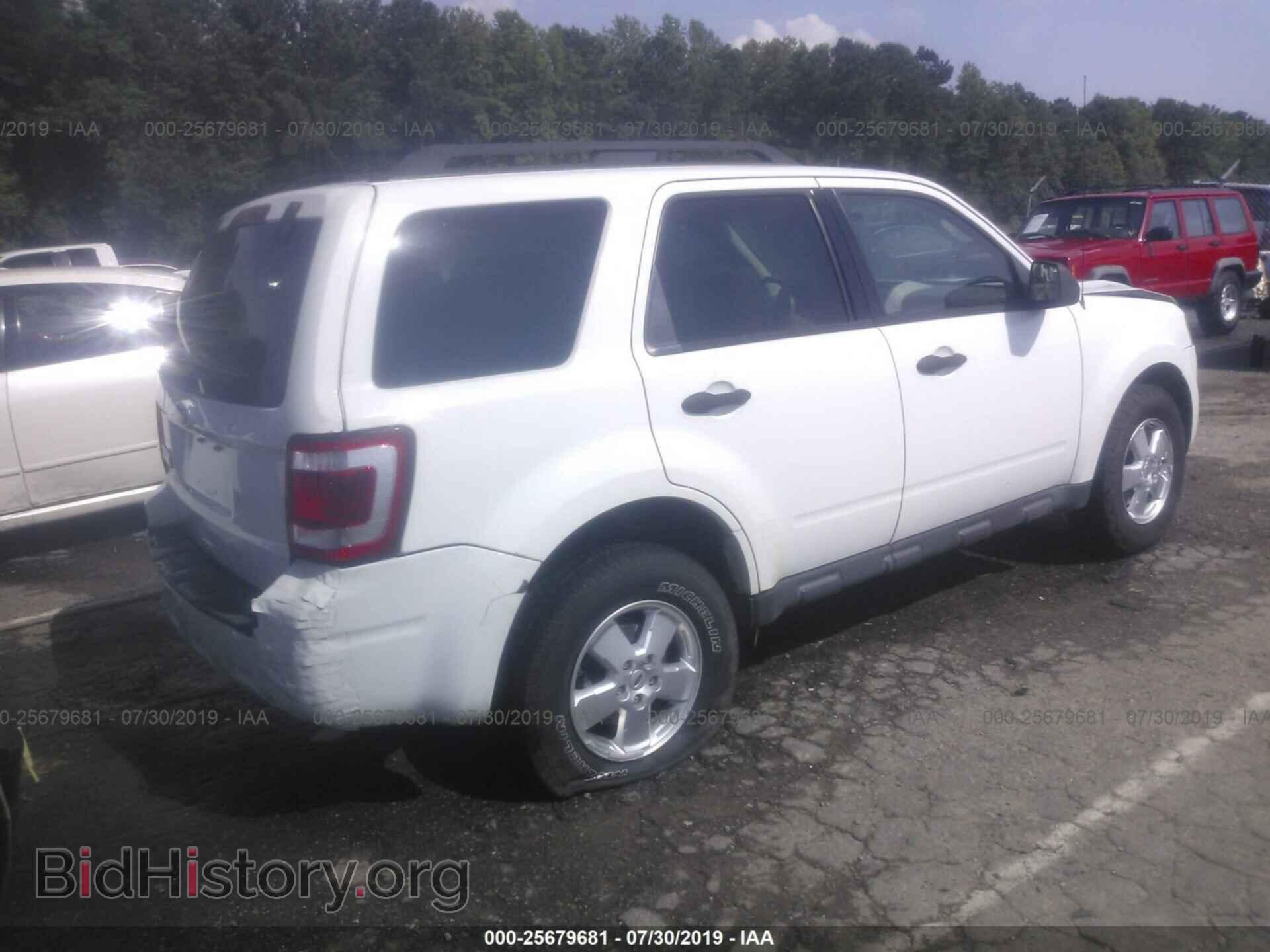 2011 FORD ESCAPE - VIN: 1FMCU9D77BKC11616 - Photo 4