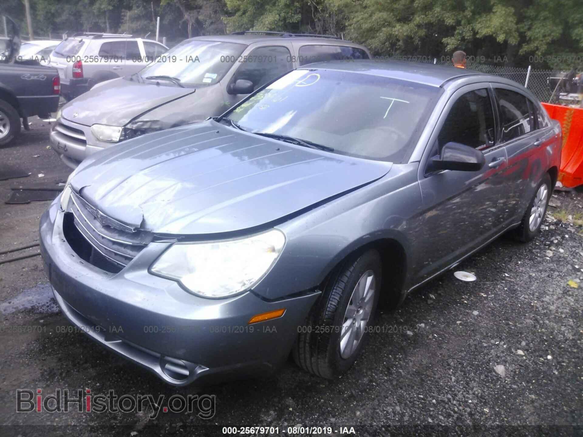 2009 CHRYSLER SEBRING - VIN: 1C3LC46B69N516775 - Фото 2