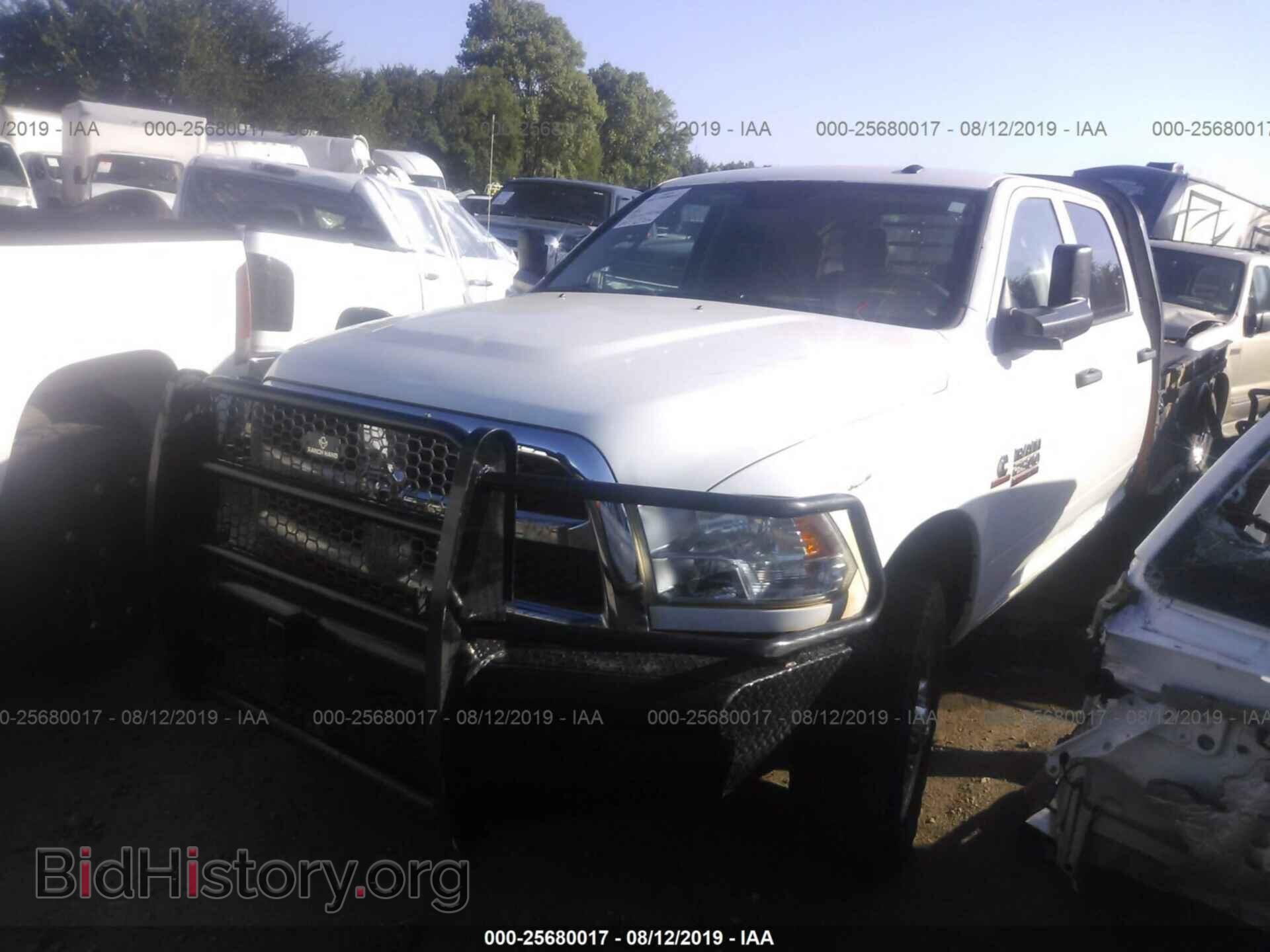 2017 RAM 2500 - VIN: 3C6UR5HL7HG710756 - Photo 2