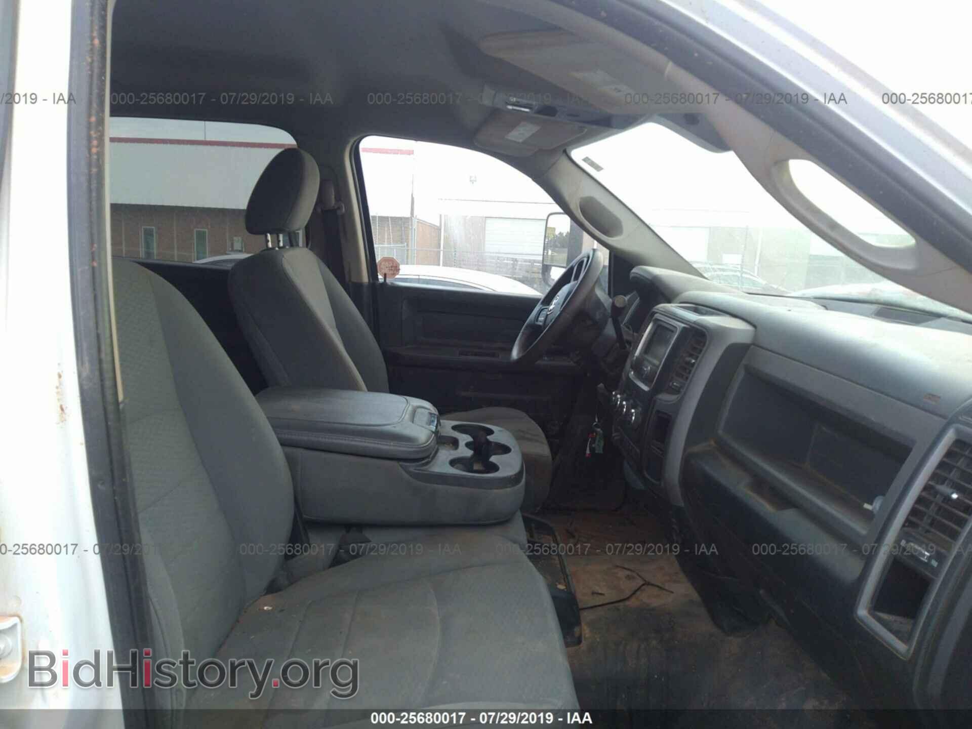 2017 RAM 2500 - VIN: 3C6UR5HL7HG710756 - Photo 5