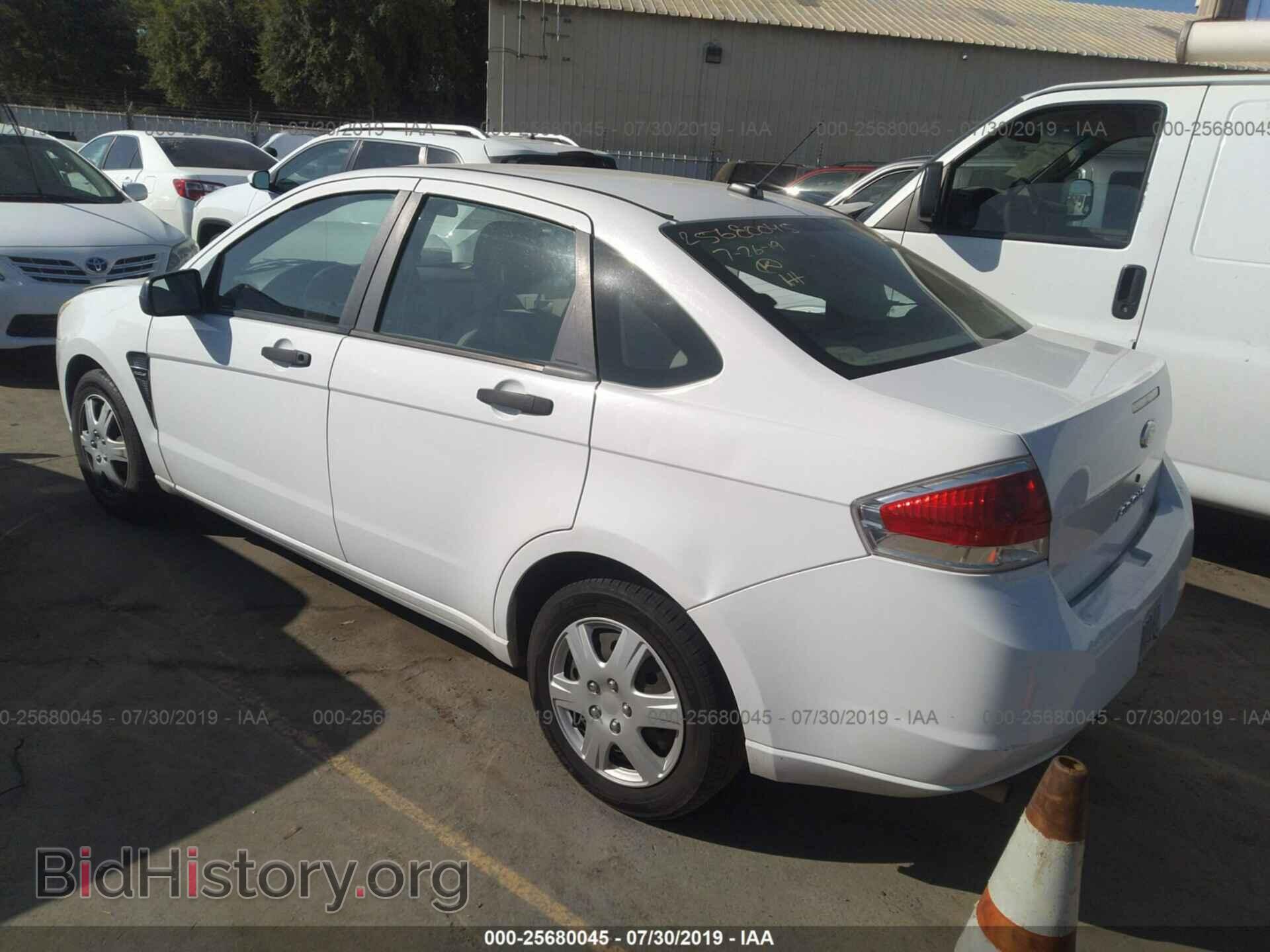 2008 FORD FOCUS - VIN: 1FAHP34N28W102193 - Фото 3