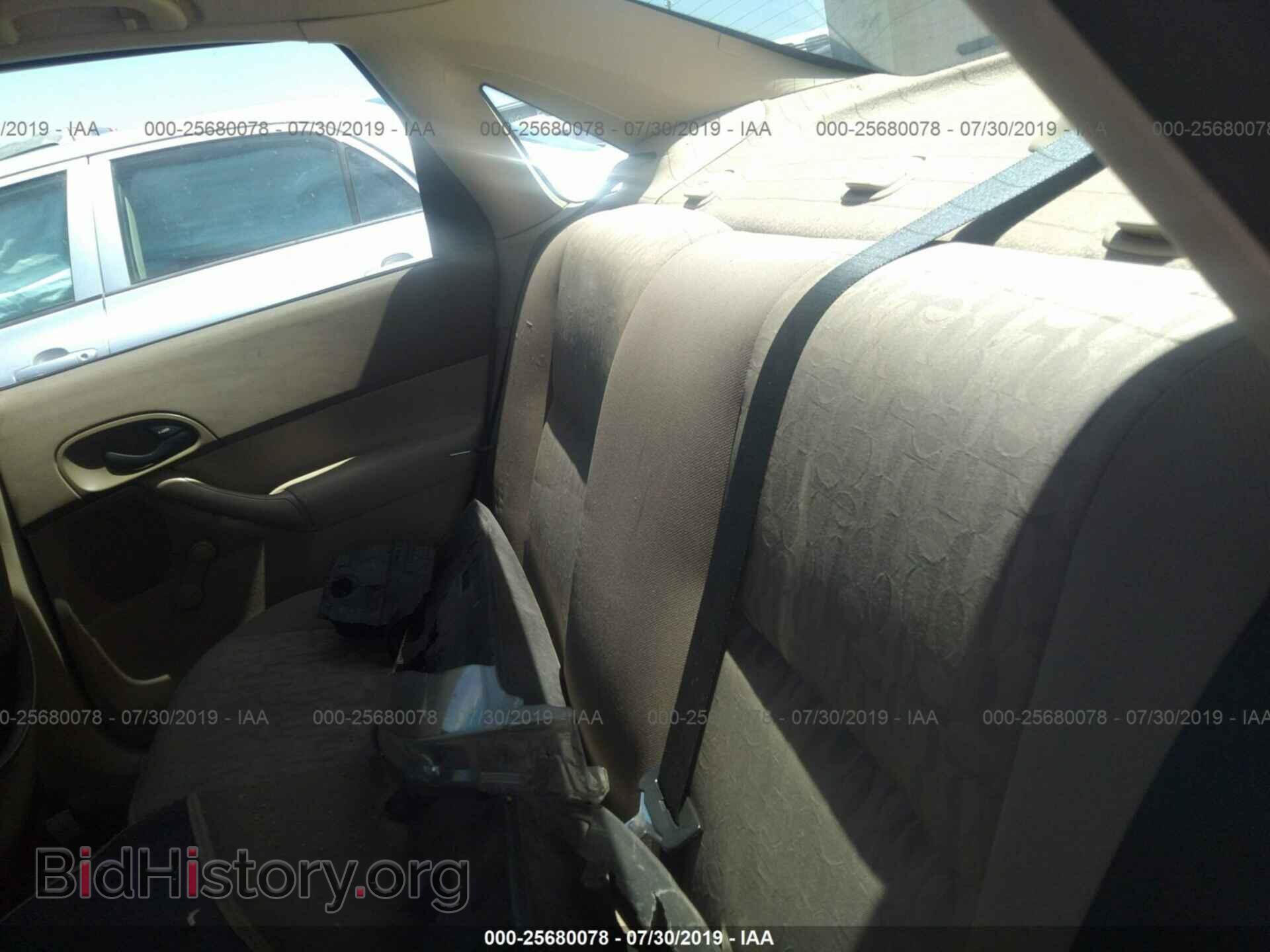 2005 FORD FOCUS - VIN: 1FAHP34N25W188813 - Фото 8