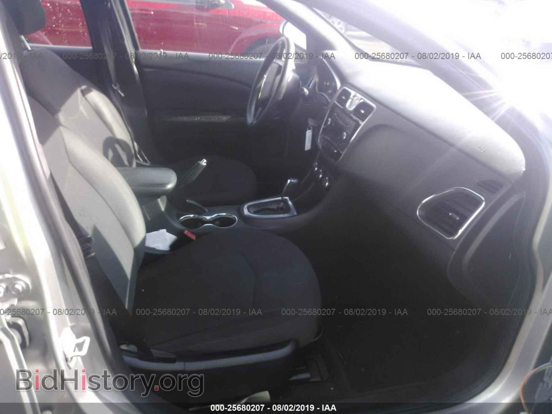 2013 CHRYSLER 200 - VIN: 1C3CCBAB7DN670979 - Photo 5