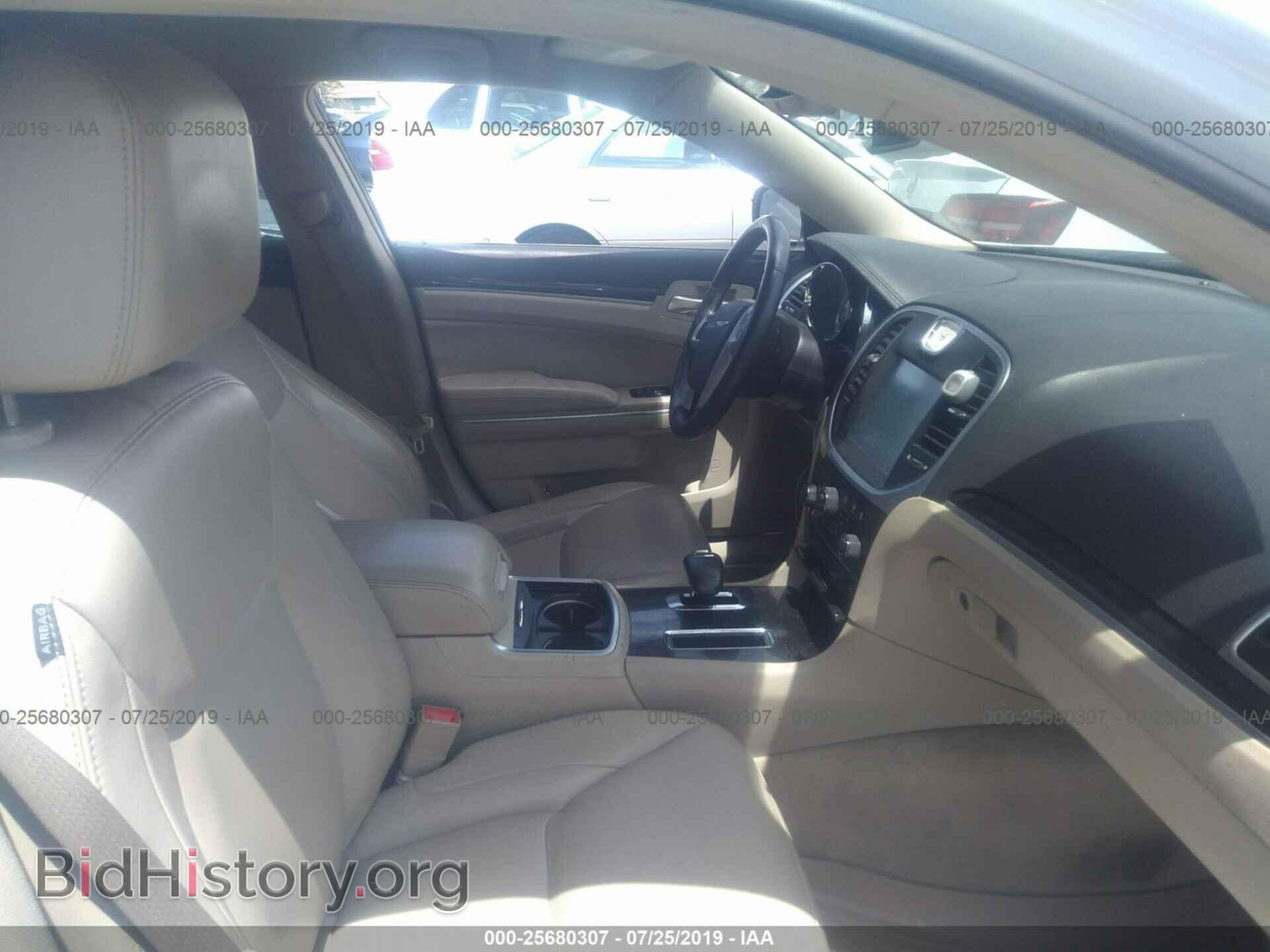 2013 CHRYSLER 300 - VIN: 2C3CCAAG1DH573520 - Photo 5