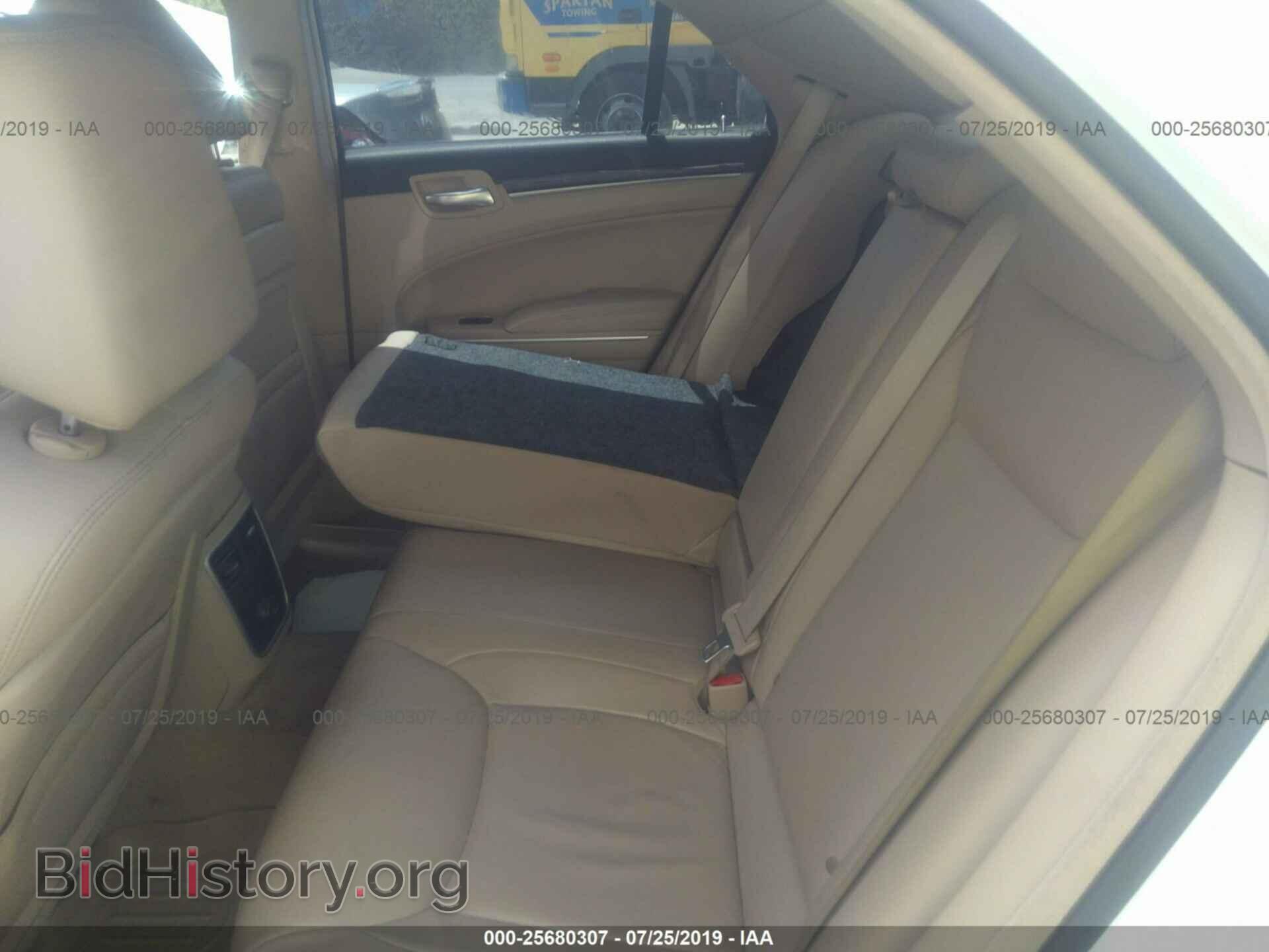 2013 CHRYSLER 300 - VIN: 2C3CCAAG1DH573520 - Photo 8