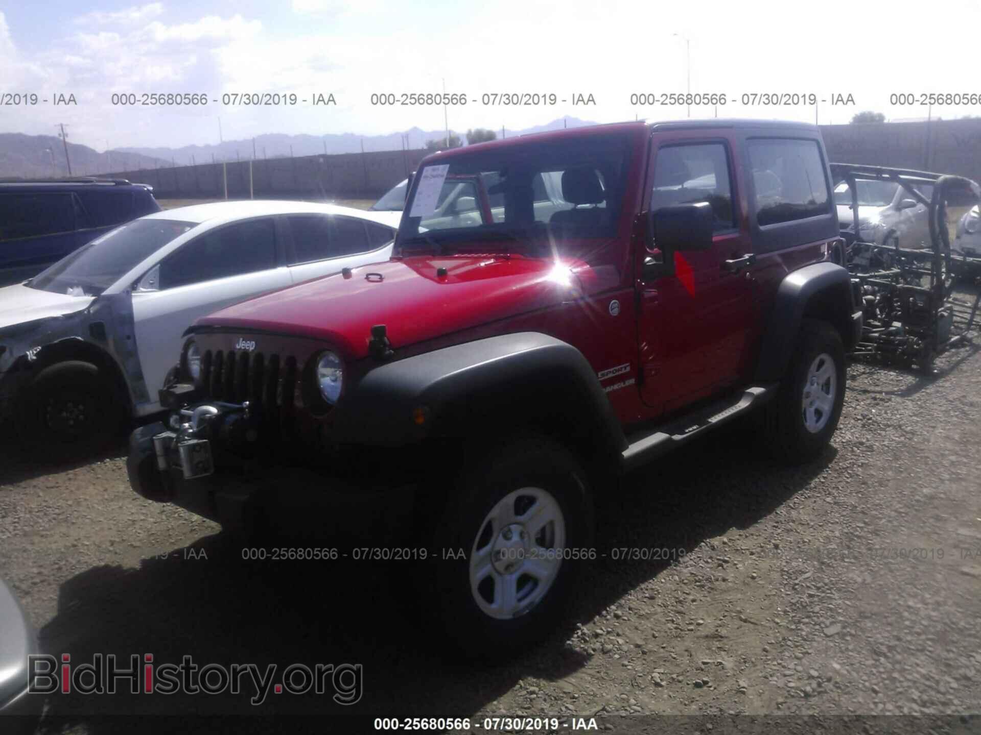 2011 JEEP WRANGLER - VIN: 1J4AA2D13BL511956 - Фото 2