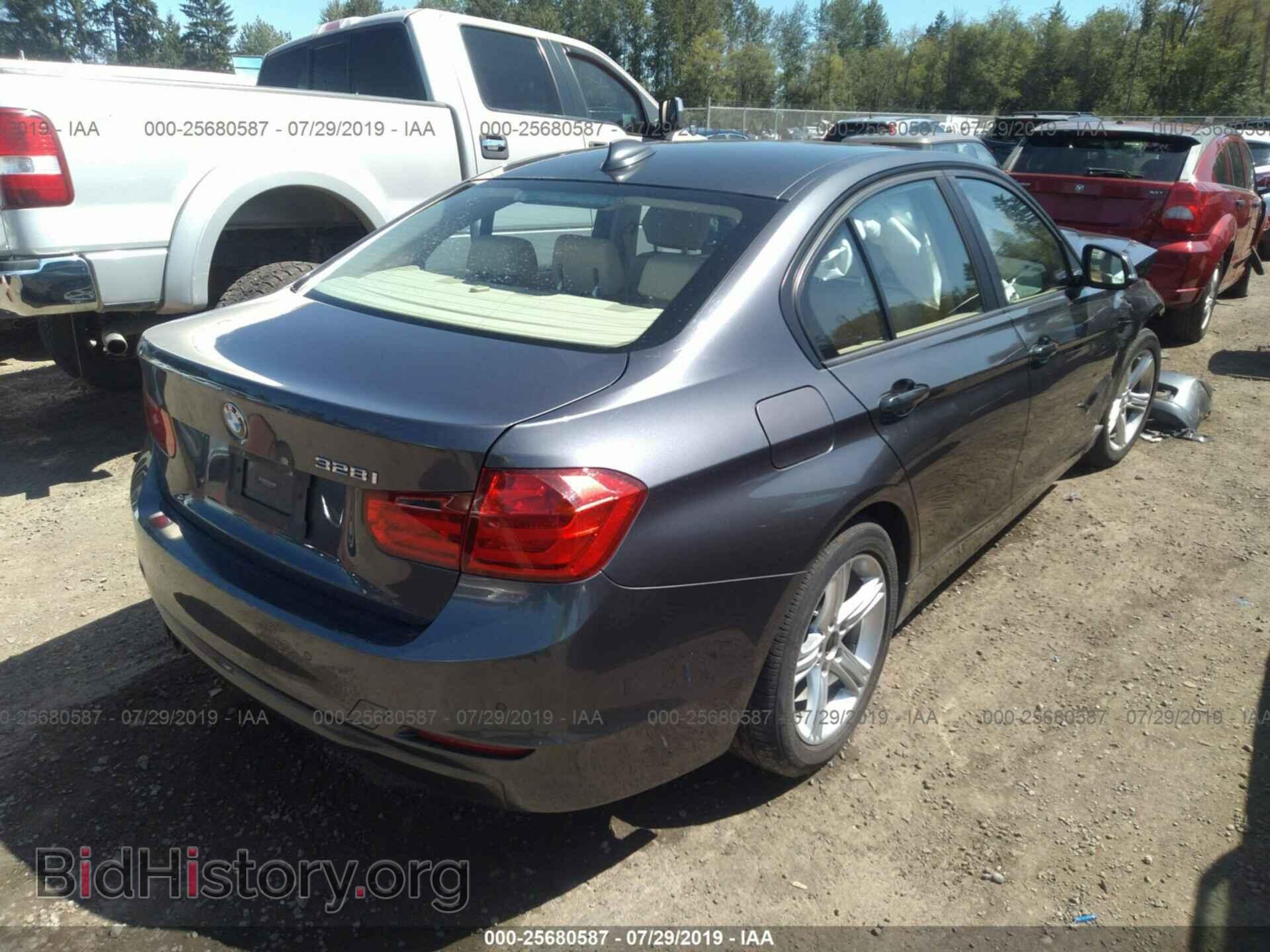 2013 BMW 328 - VIN: WBA3A5C57DF604305 - Фото 4