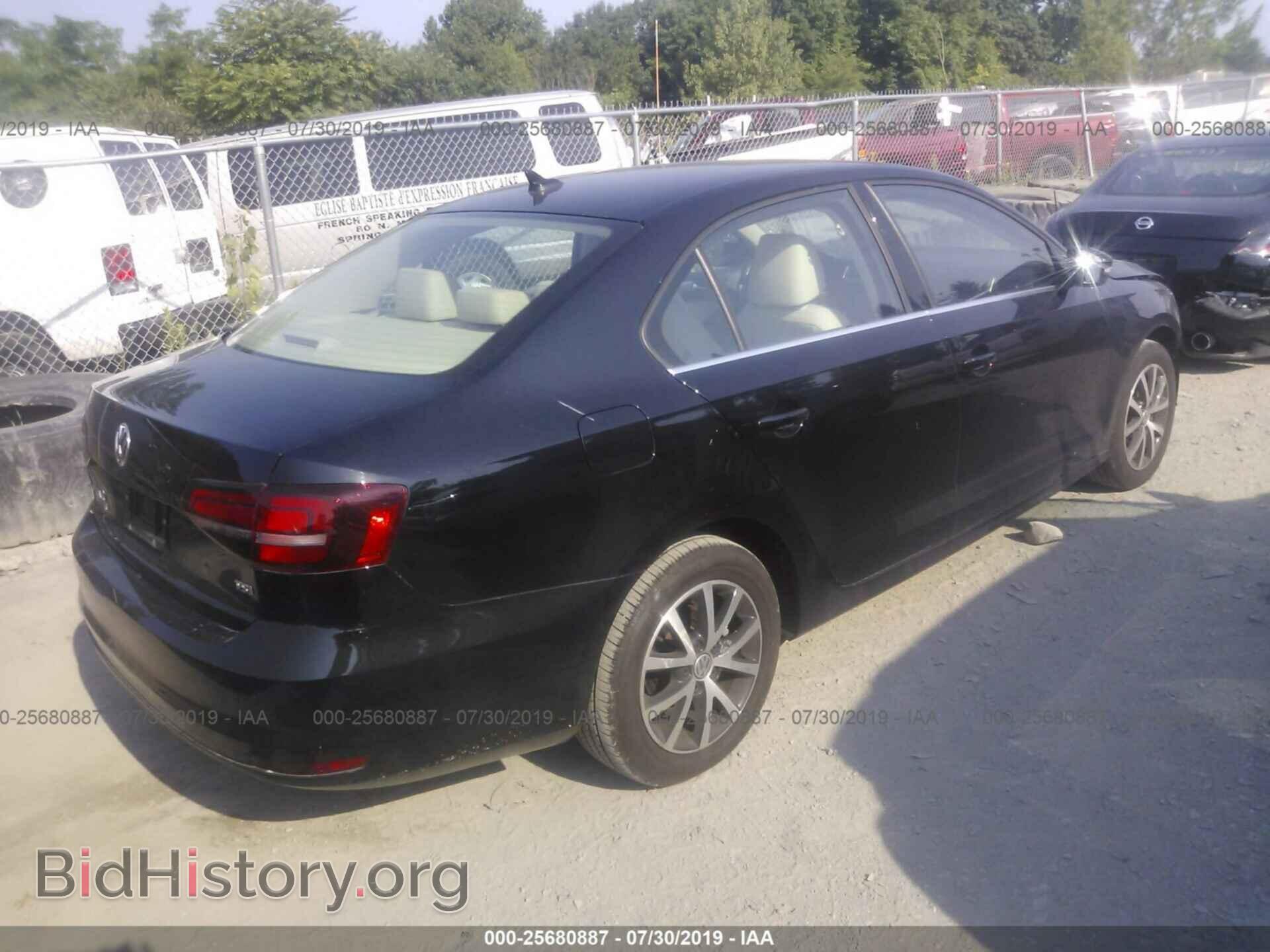 2017 VOLKSWAGEN JETTA - VIN: 3VWDB7AJ7HM202853 - Фото 4
