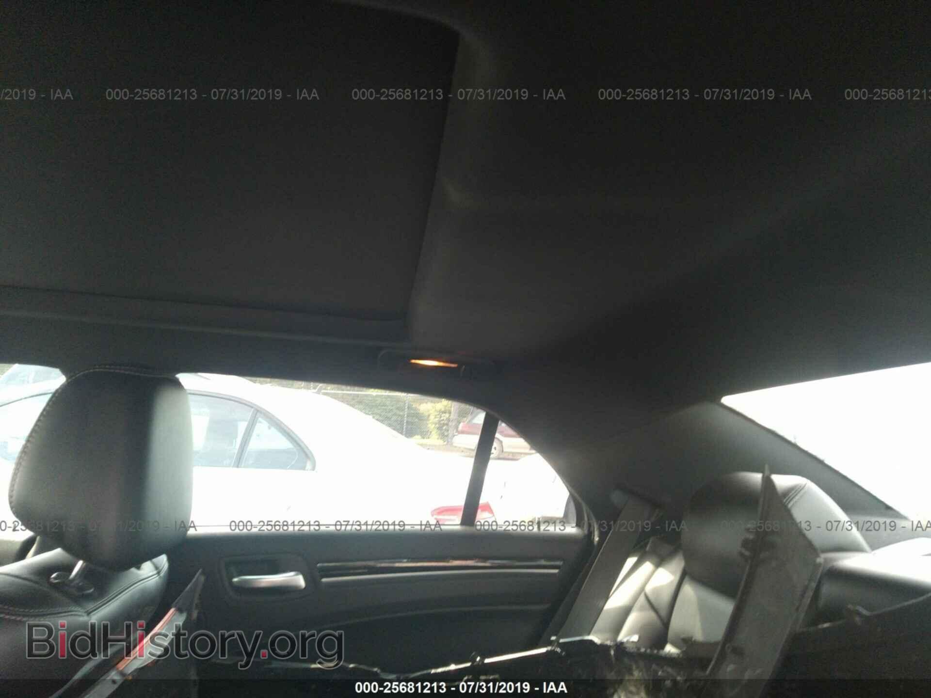 2017 CHRYSLER 300 - VIN: 2C3CCAGG1HH531166 - Фото 8