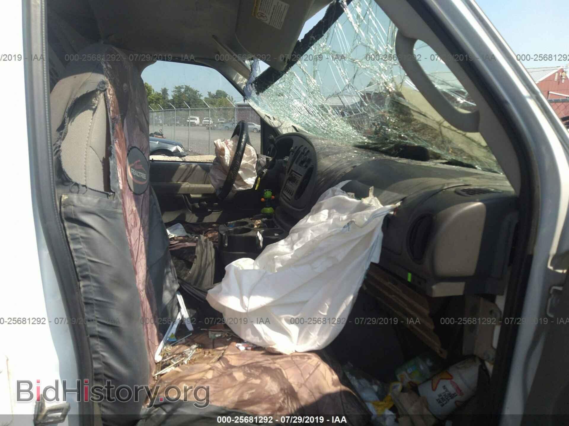 2007 FORD ECONOLINE - VIN: 1FTNE24W47DA44863 - Фото 5