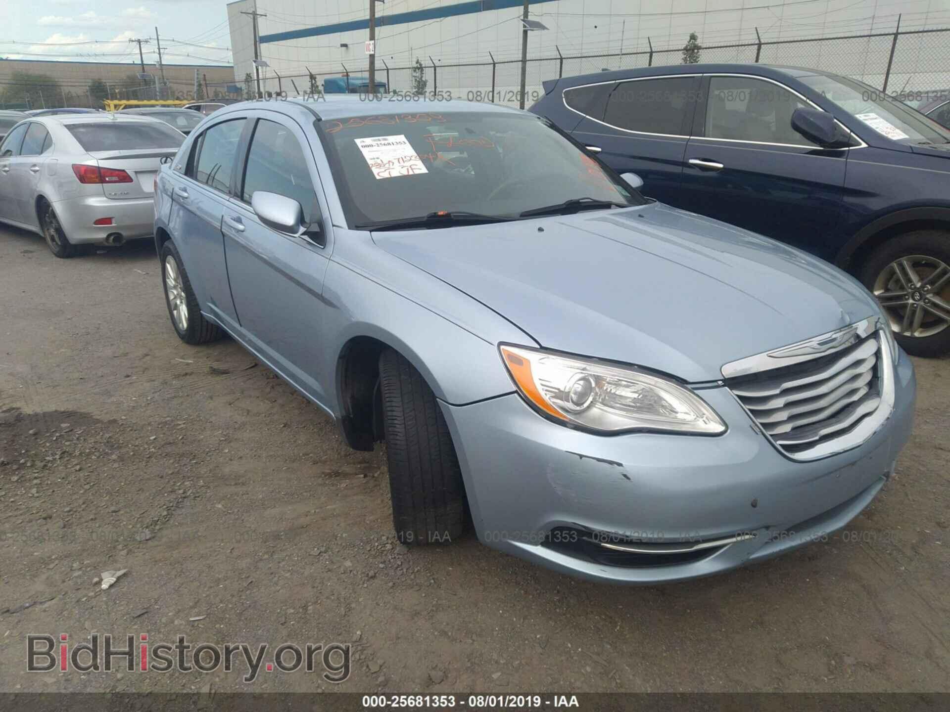 Фотография 1C3CCBAB6CN274010 - CHRYSLER 200 2012