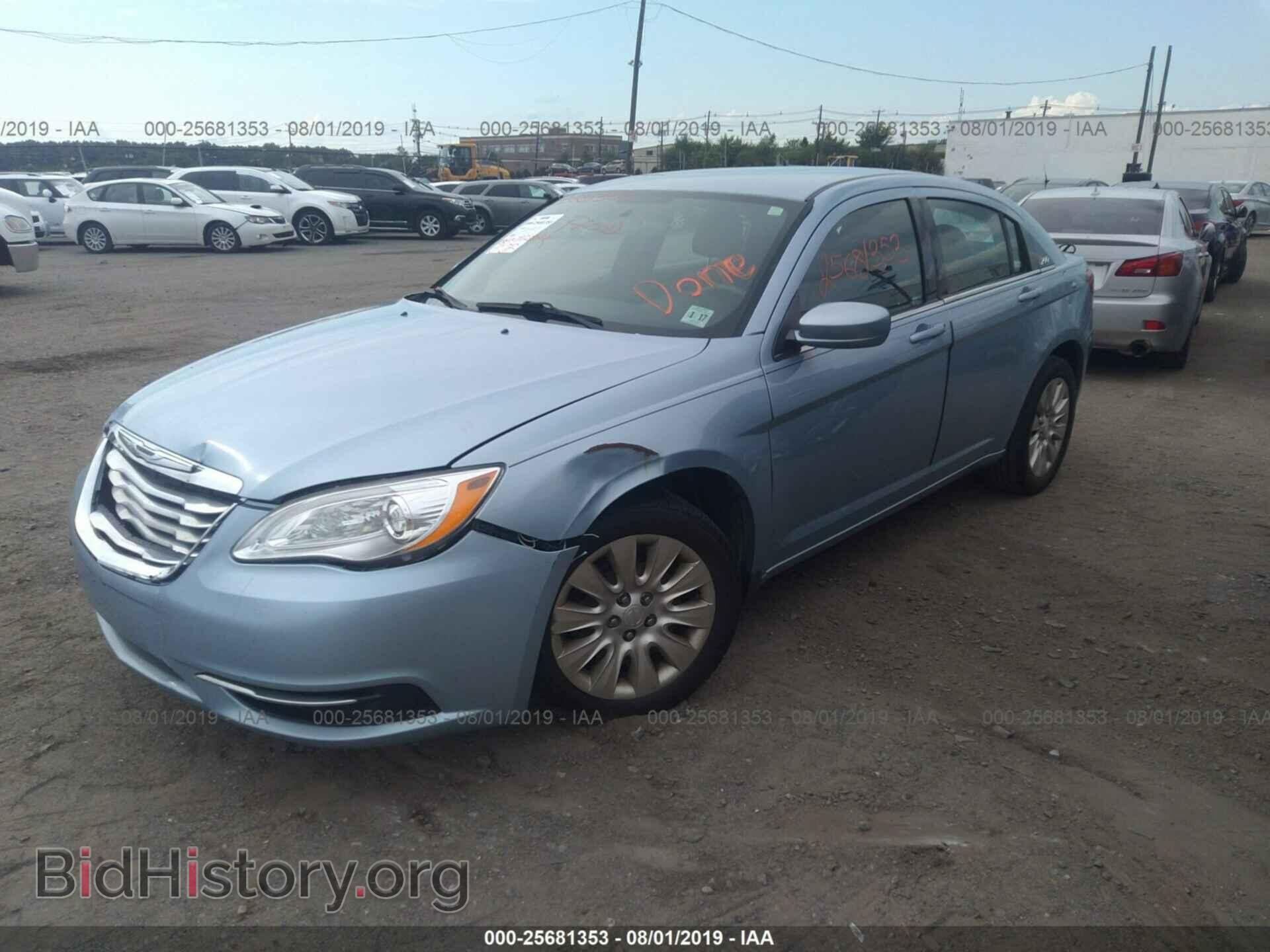2012 CHRYSLER 200 - VIN: 1C3CCBAB6CN274010 - Photo 2