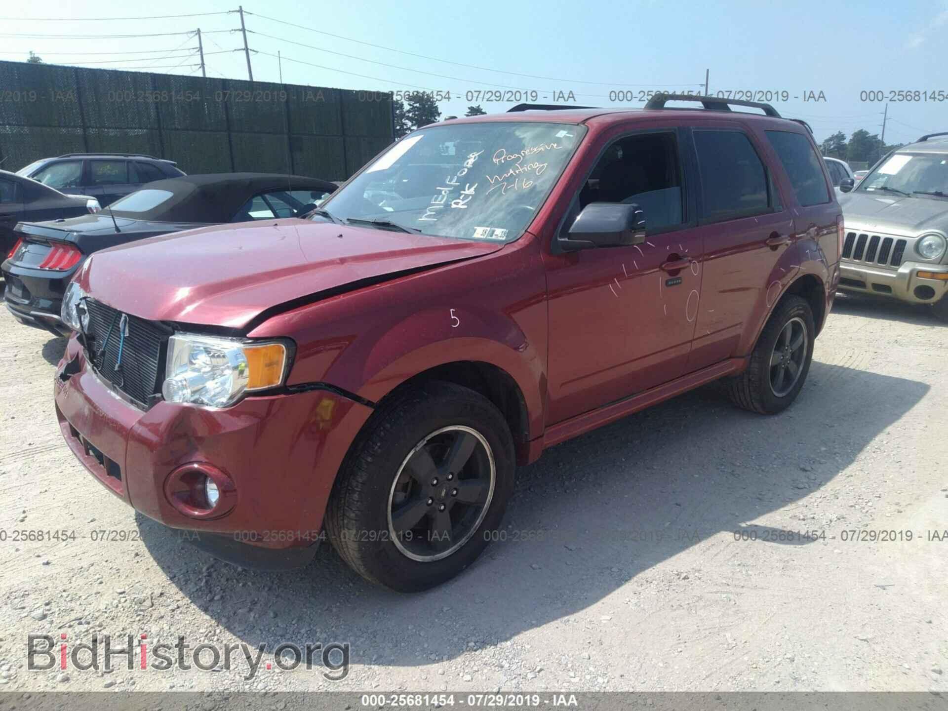2009 FORD ESCAPE - VIN: 1FMCU93739KC33995 - Фото 2