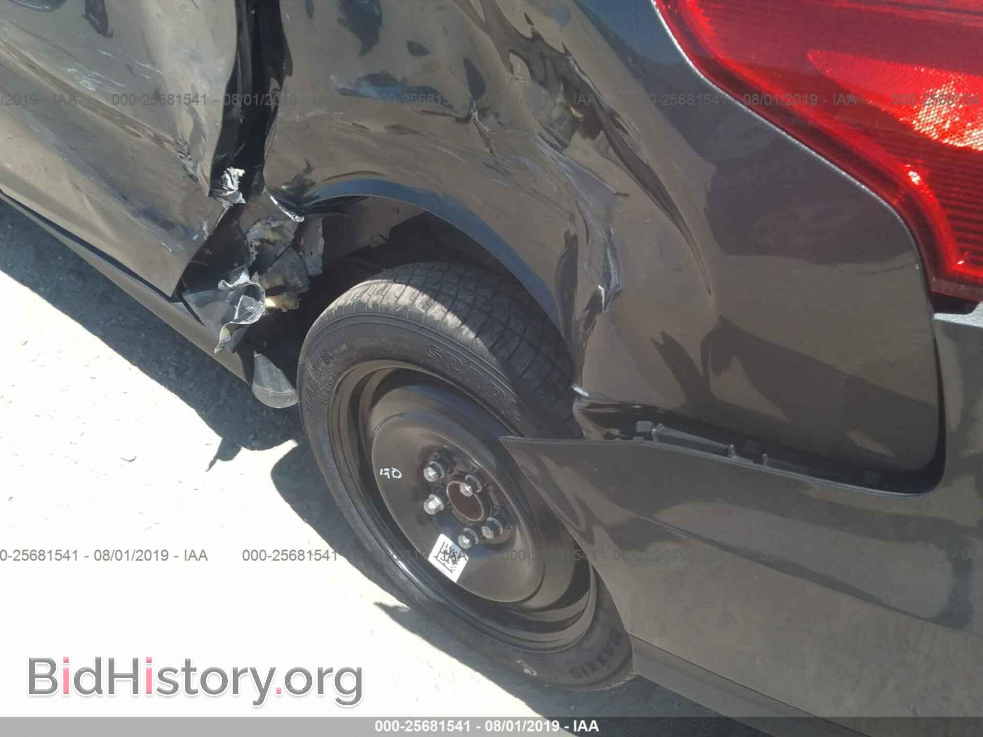2017 FORD FOCUS - VIN: 1FADP3F24HL294641 - Photo 6