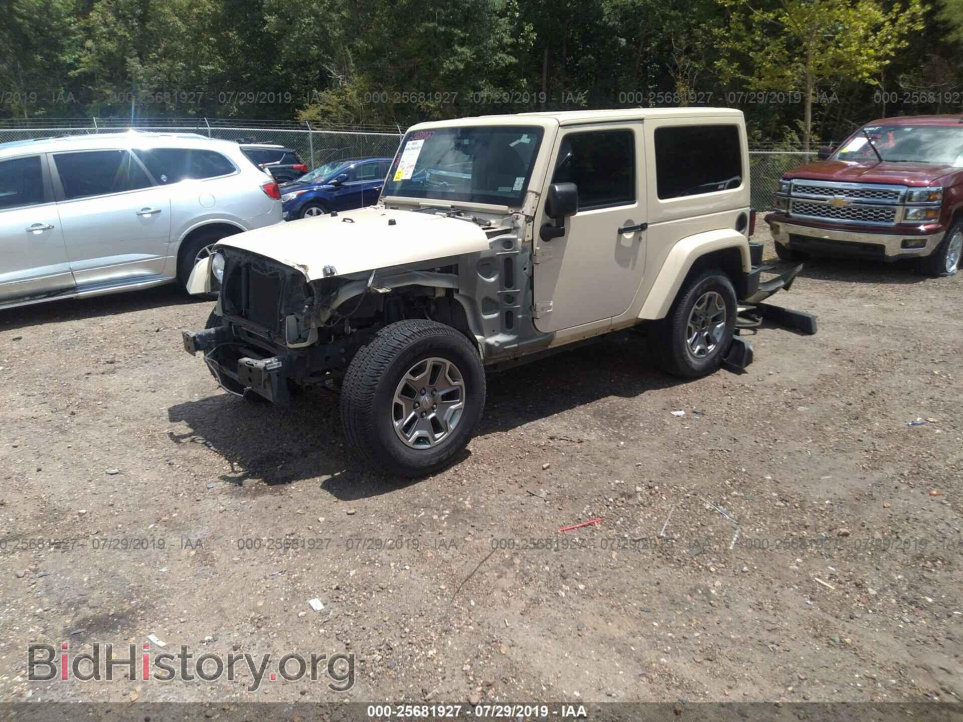 2011 JEEP WRANGLER - VIN: 1J4AA5D1XBL558077 - Фото 2
