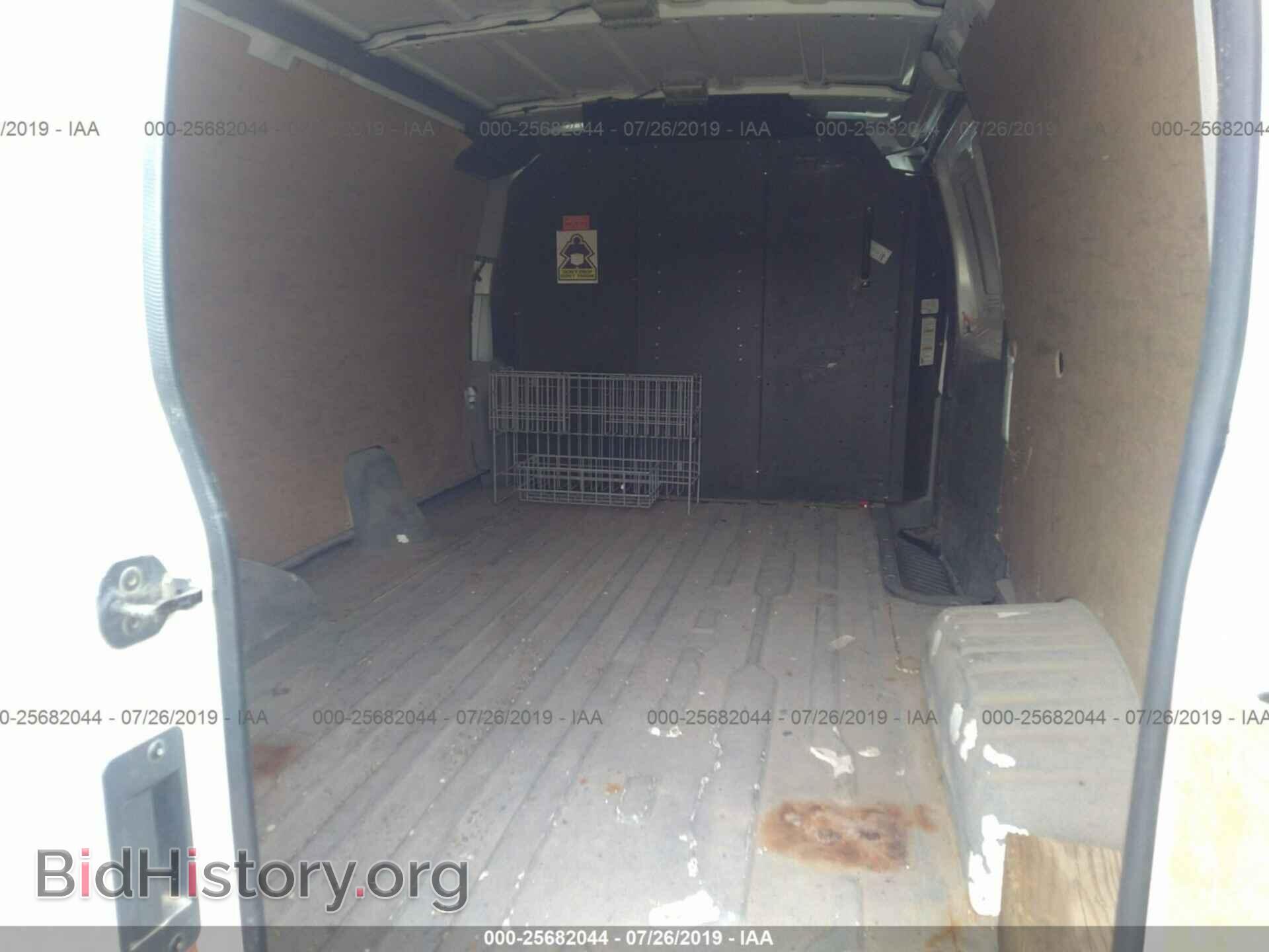 2010 FORD ECONOLINE - VIN: 1FTNE1EW1ADA91333 - Фото 8
