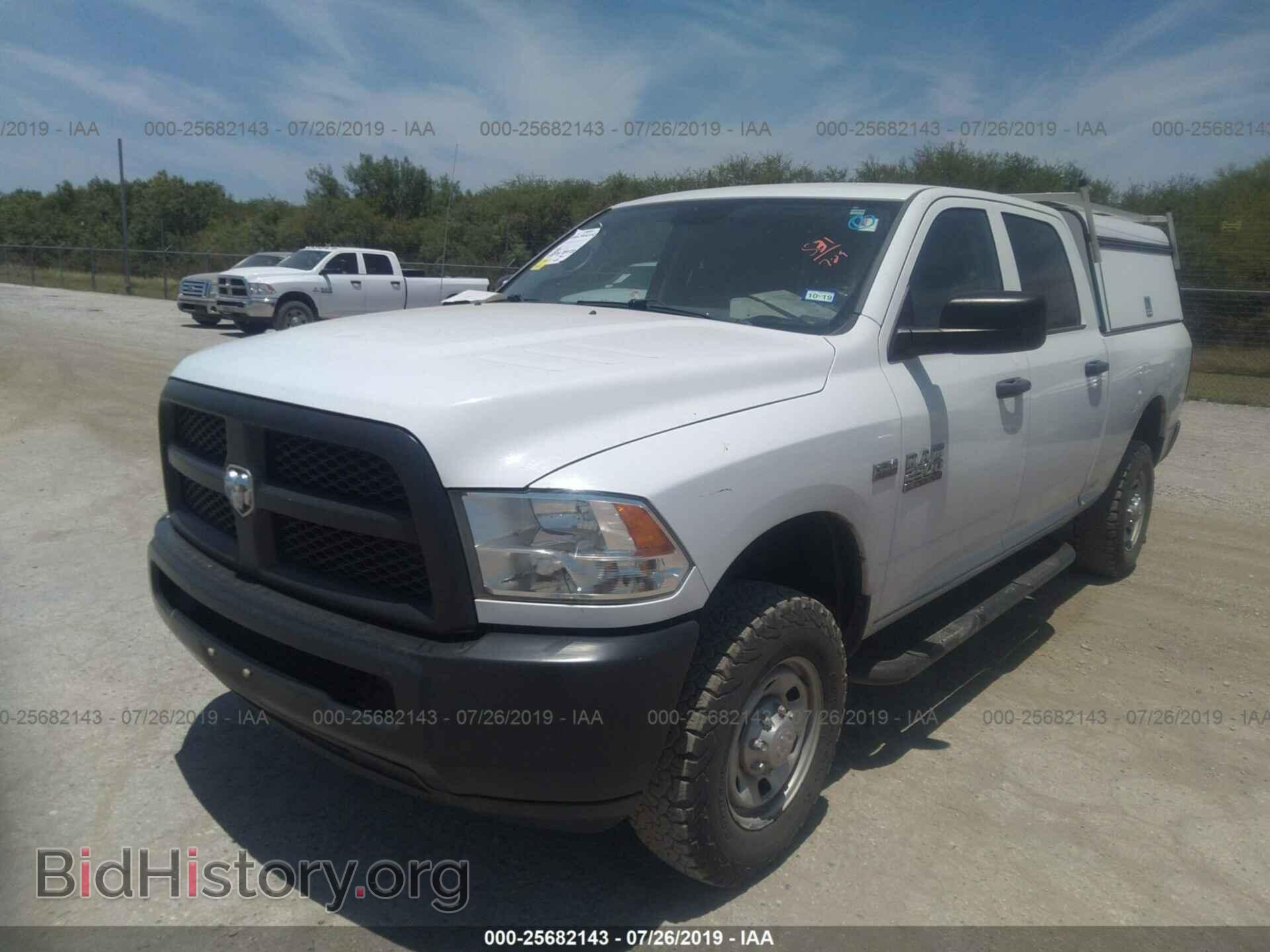 2014 RAM 2500 - VIN: 3C6TR5CTXEG156806 - Фото 2