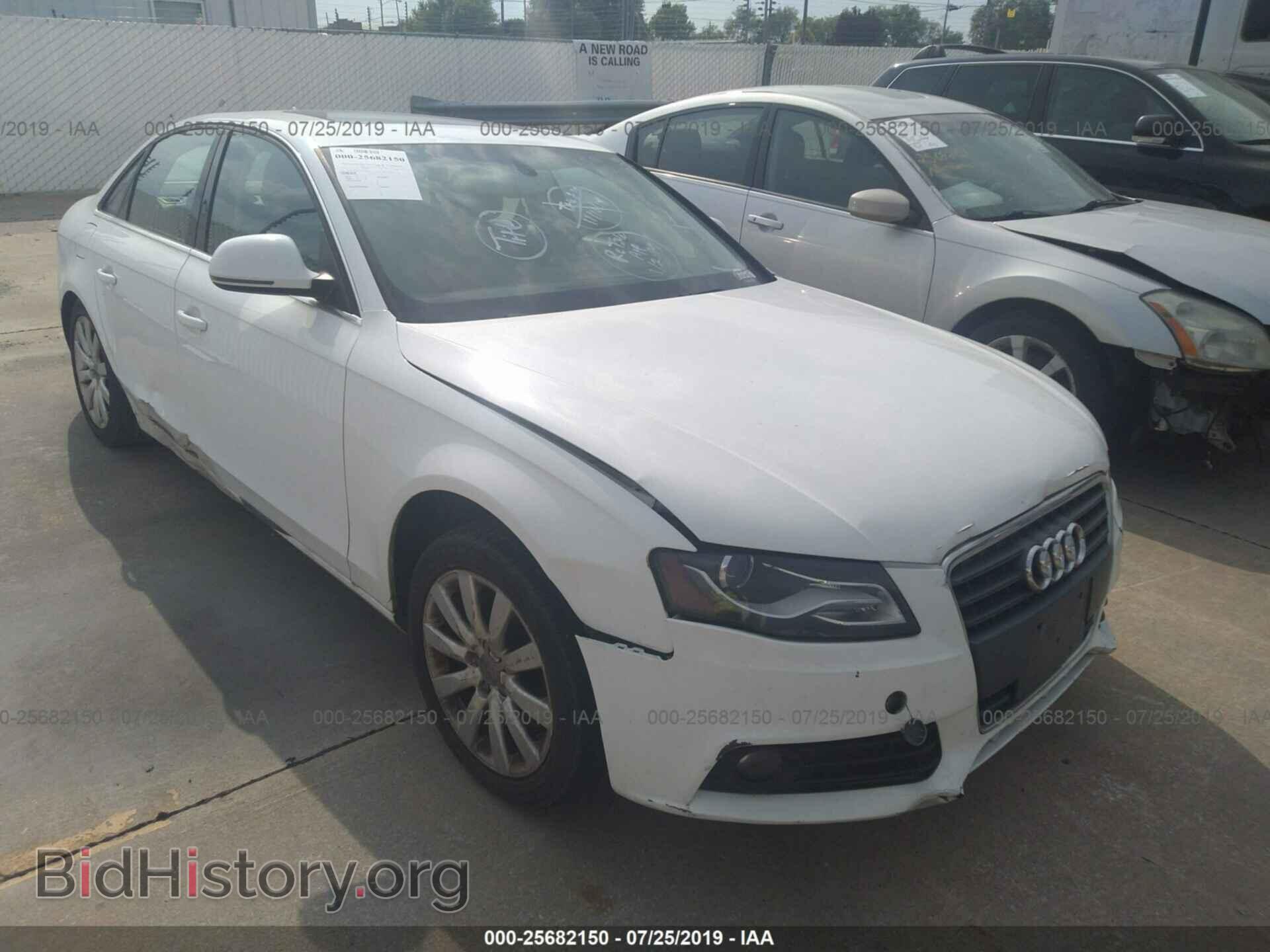 Фотография WAUCF78KX9N048600 - AUDI A4 2009