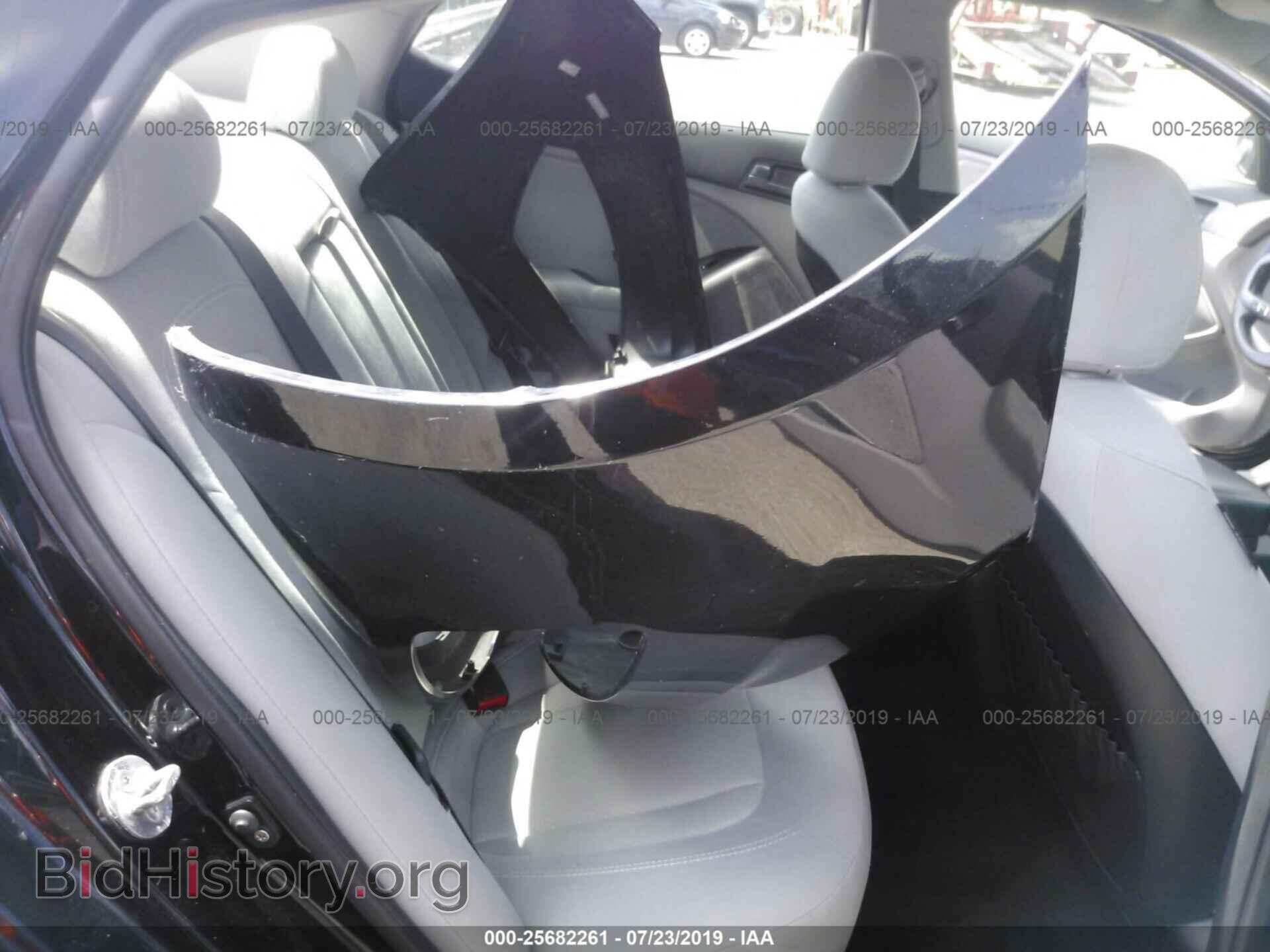 2011 KIA OPTIMA - VIN: KNAGM4A76B5065797 - Photo 8