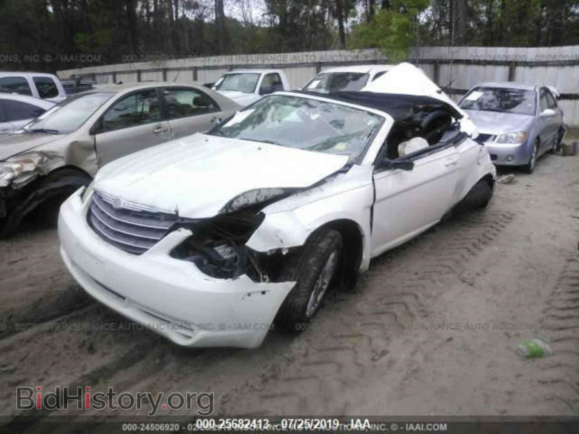 2009 CHRYSLER SEBRING - VIN: 1C3LC55D49N501037 - Фото 2