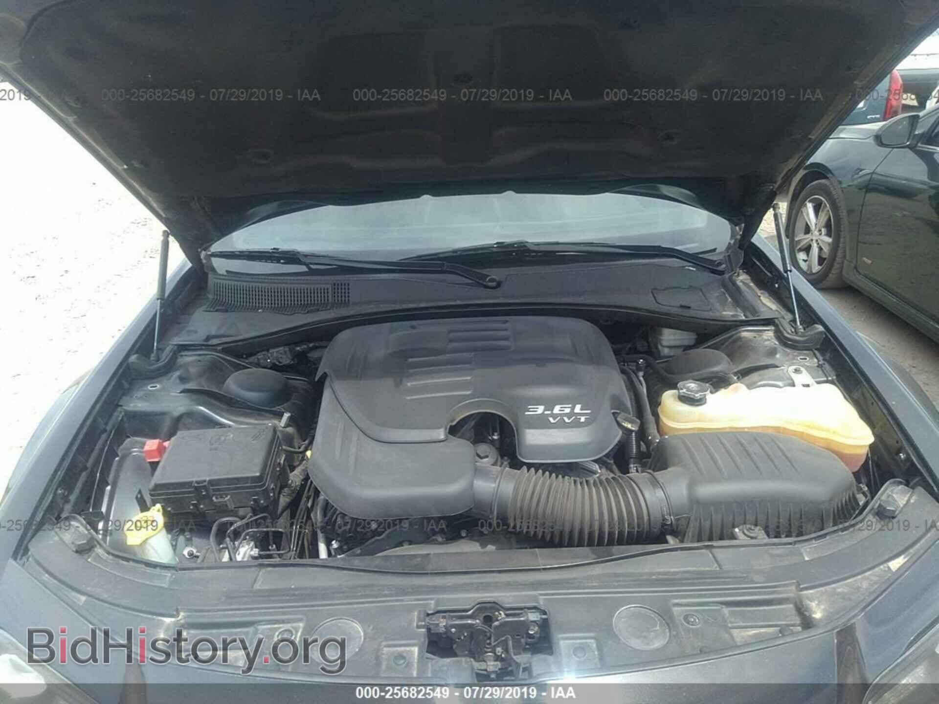 2013 CHRYSLER 300C - VIN: 2C3CCADG5DH698161 - Фото 10