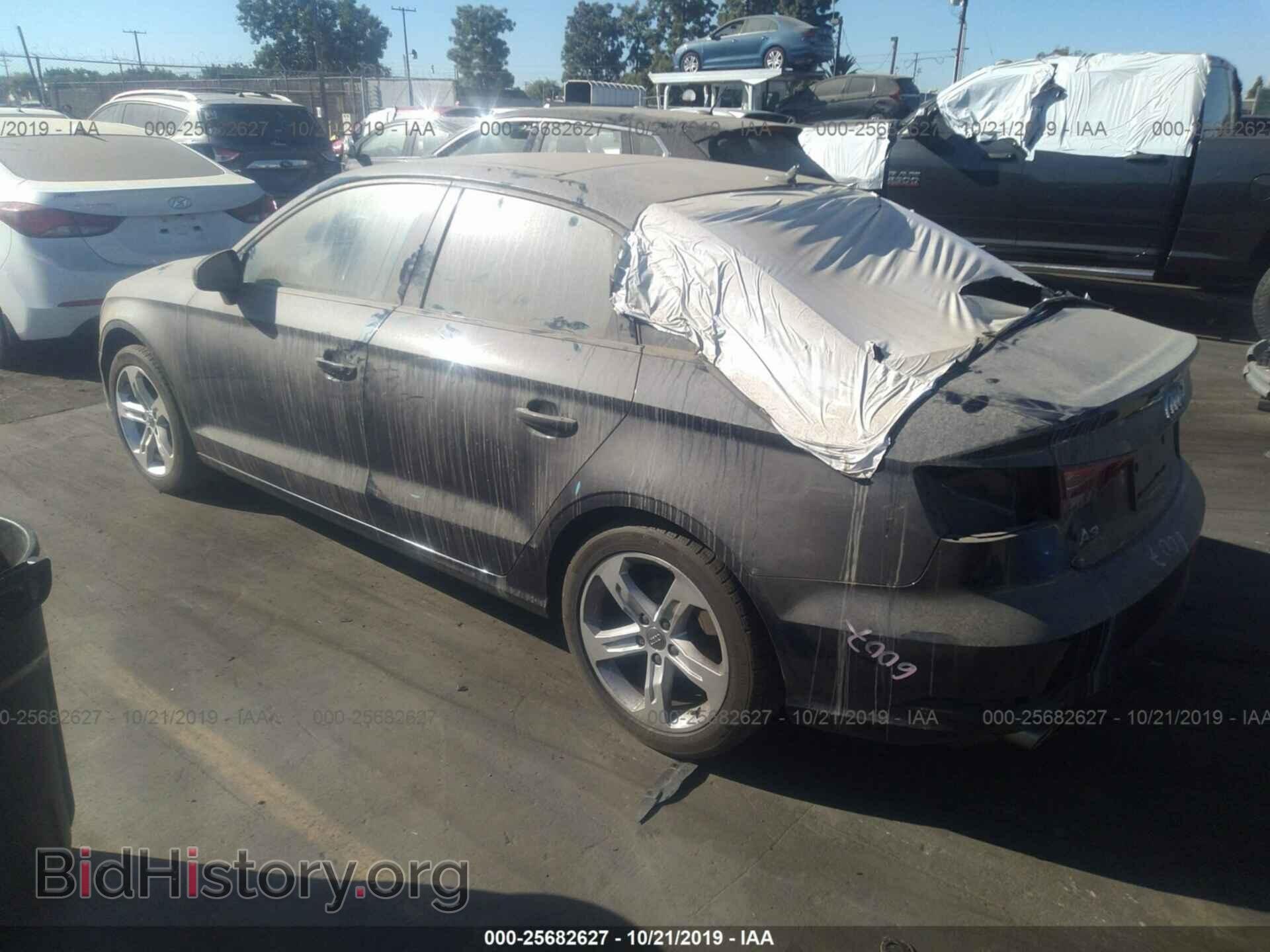 2017 AUDI A3 - VIN: WAUAUGFF8H1036003 - Фото 3